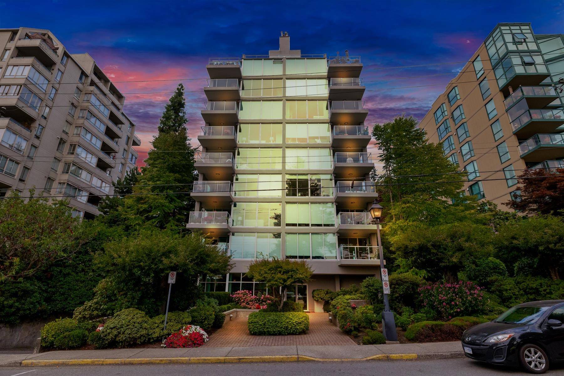 West Vancouver, BC V7T 1H7,1455 DUCHESS AVE #701