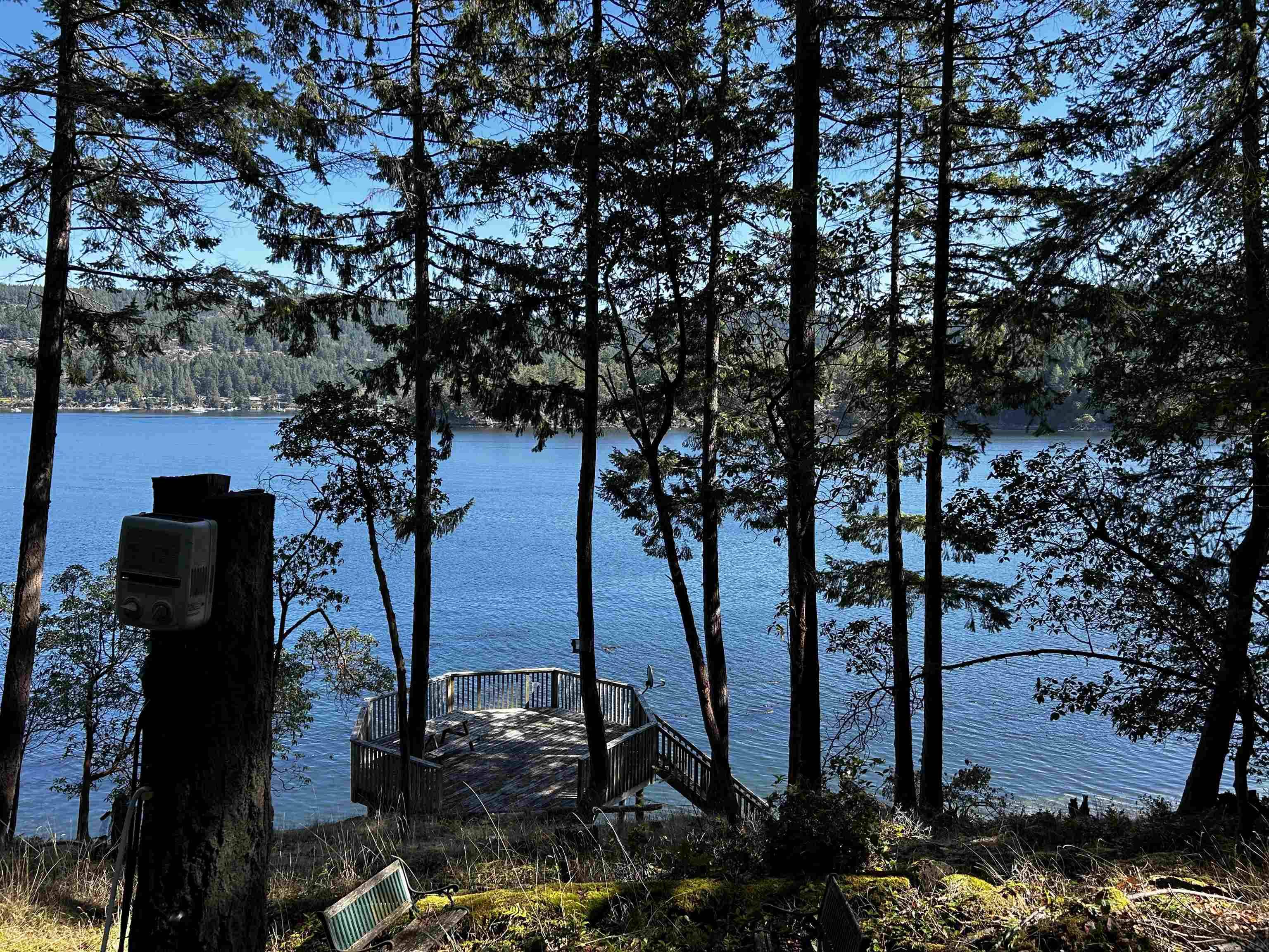 Galiano Island, BC V0N 1P0,762 RIDGE RD