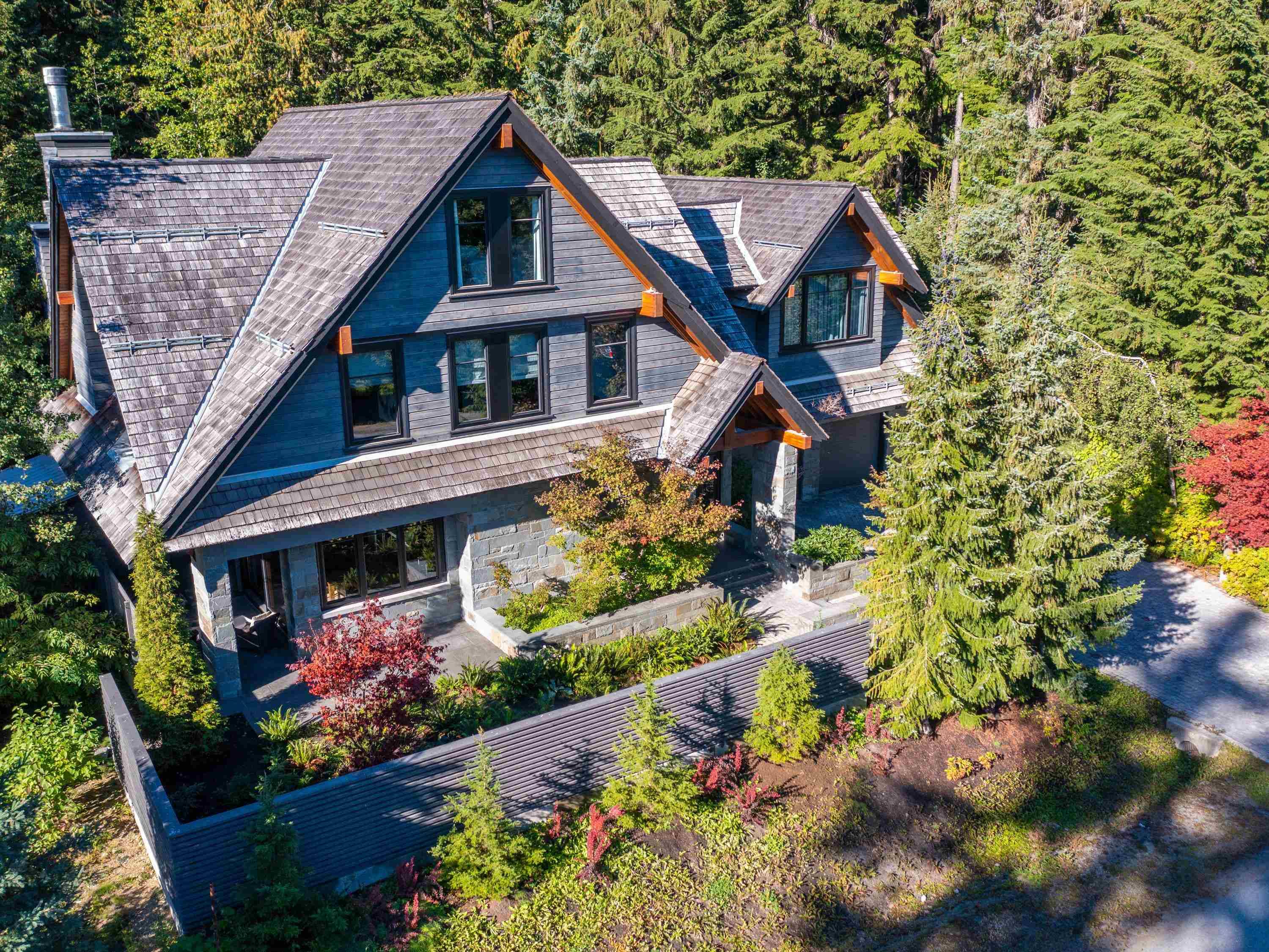 Whistler, BC V8E 0C5,6483 BALSAM WAY