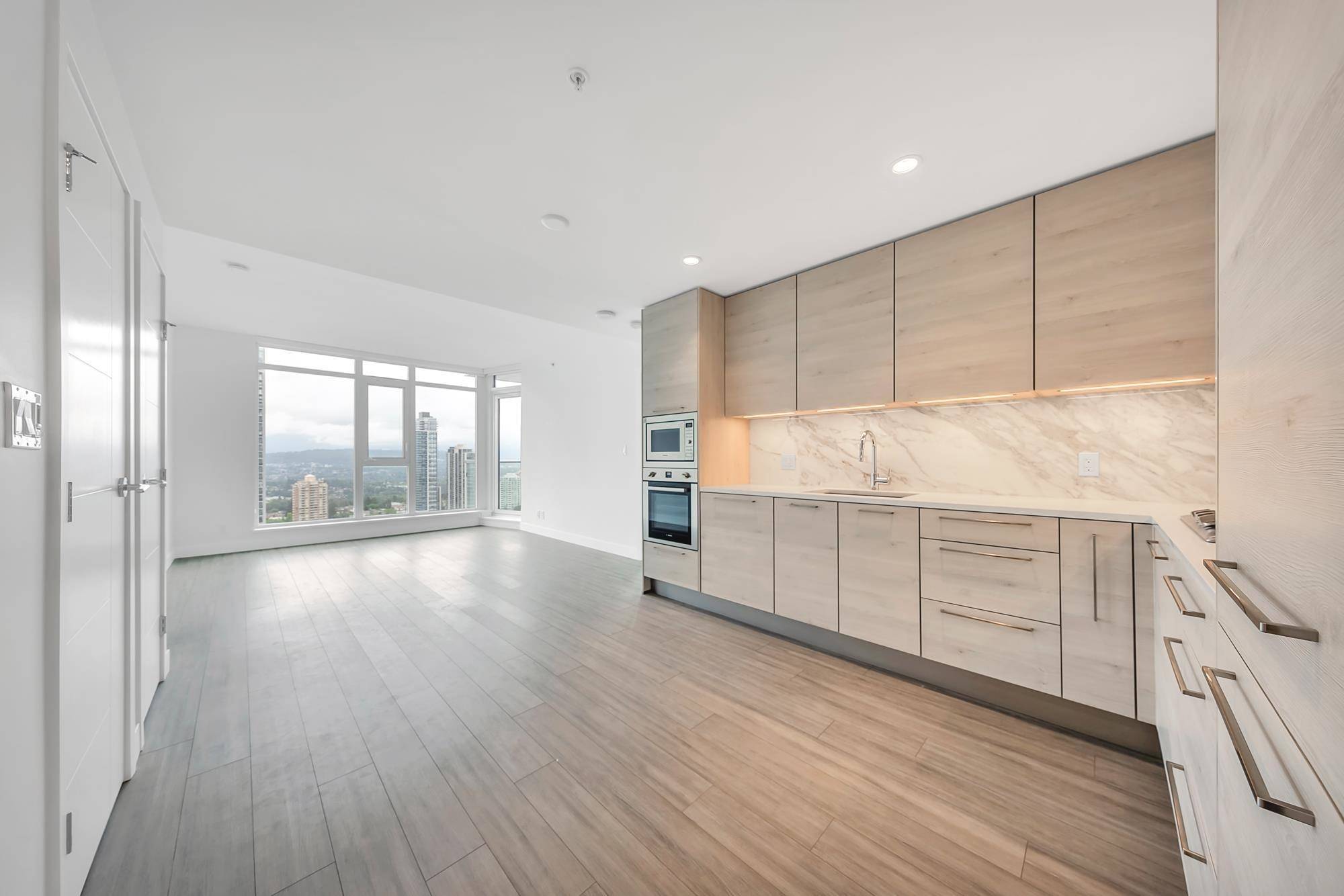 Burnaby, BC V5H 0J1,4458 BERESFORD ST #2403