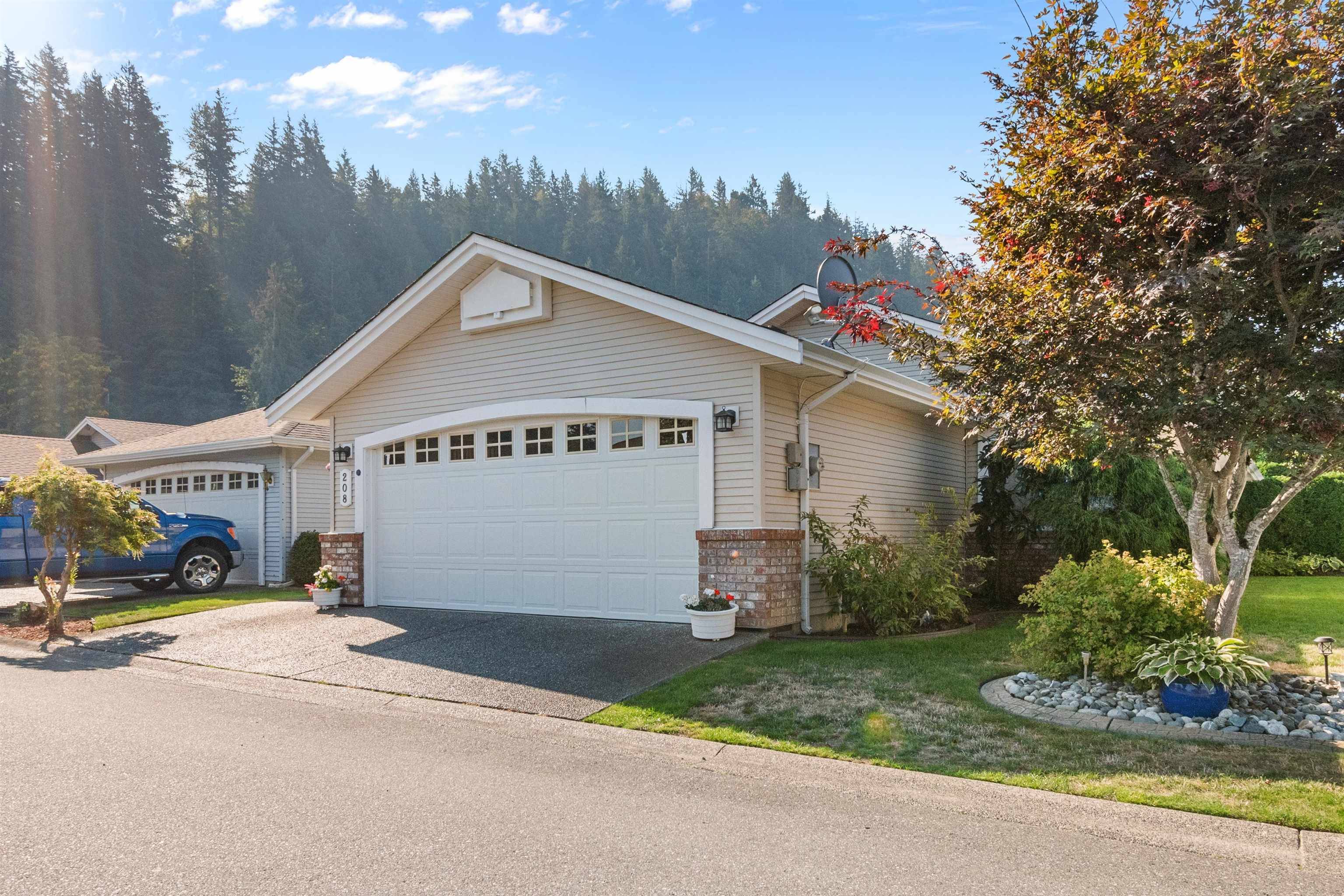 Sardis, BC V2R 3E3,6001 PROMONTORY RD #208