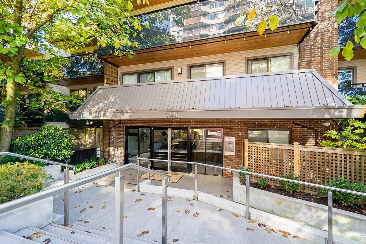 Vancouver, BC V6K 1L8,2416 WEST 3RD AVE #111