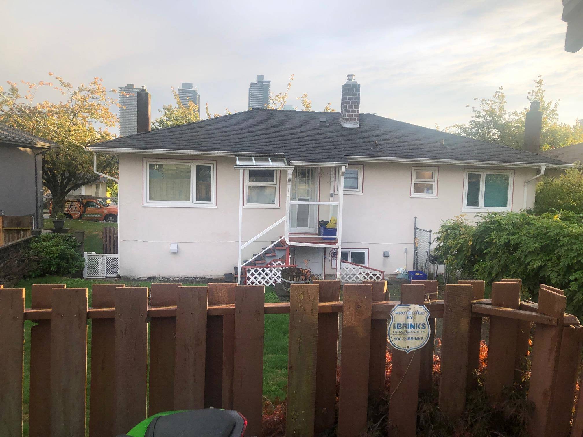 Burnaby, BC V5C 3H4,4551 NAPIER ST