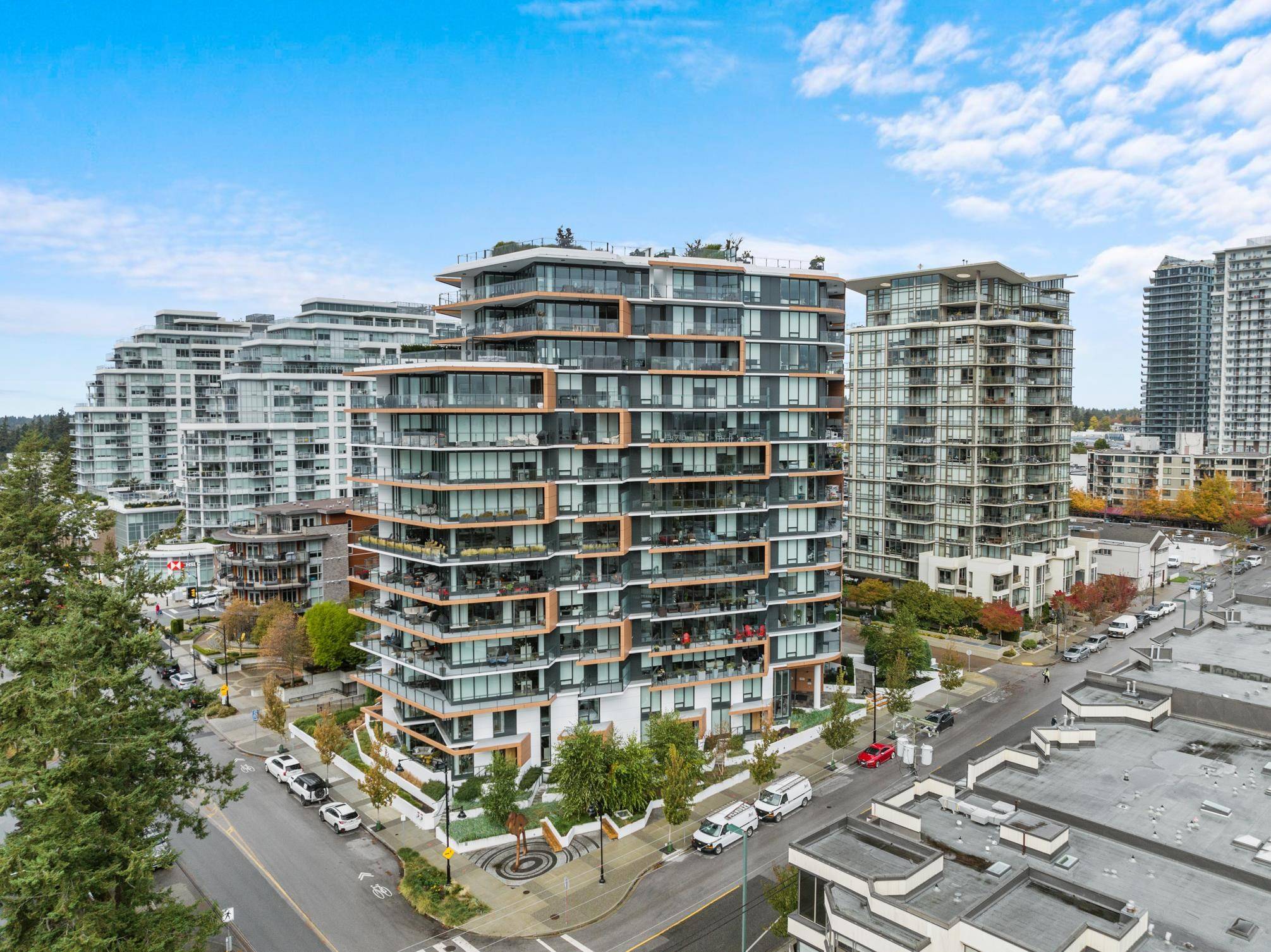 White Rock, BC V4B 0B9,1439 GEORGE ST #804