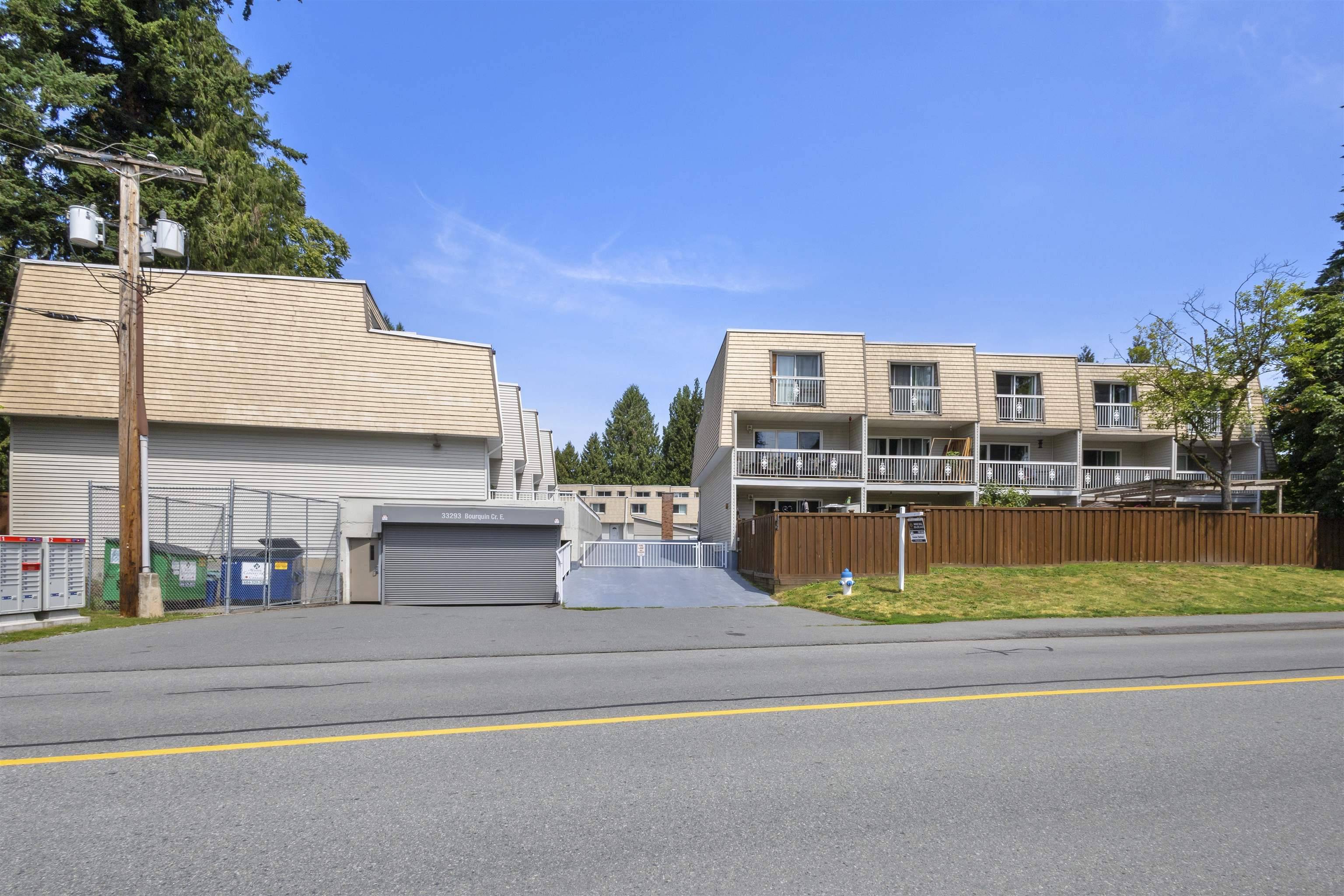 Abbotsford, BC V2S 1Y2,33293 E BOURQUIN CRES #2