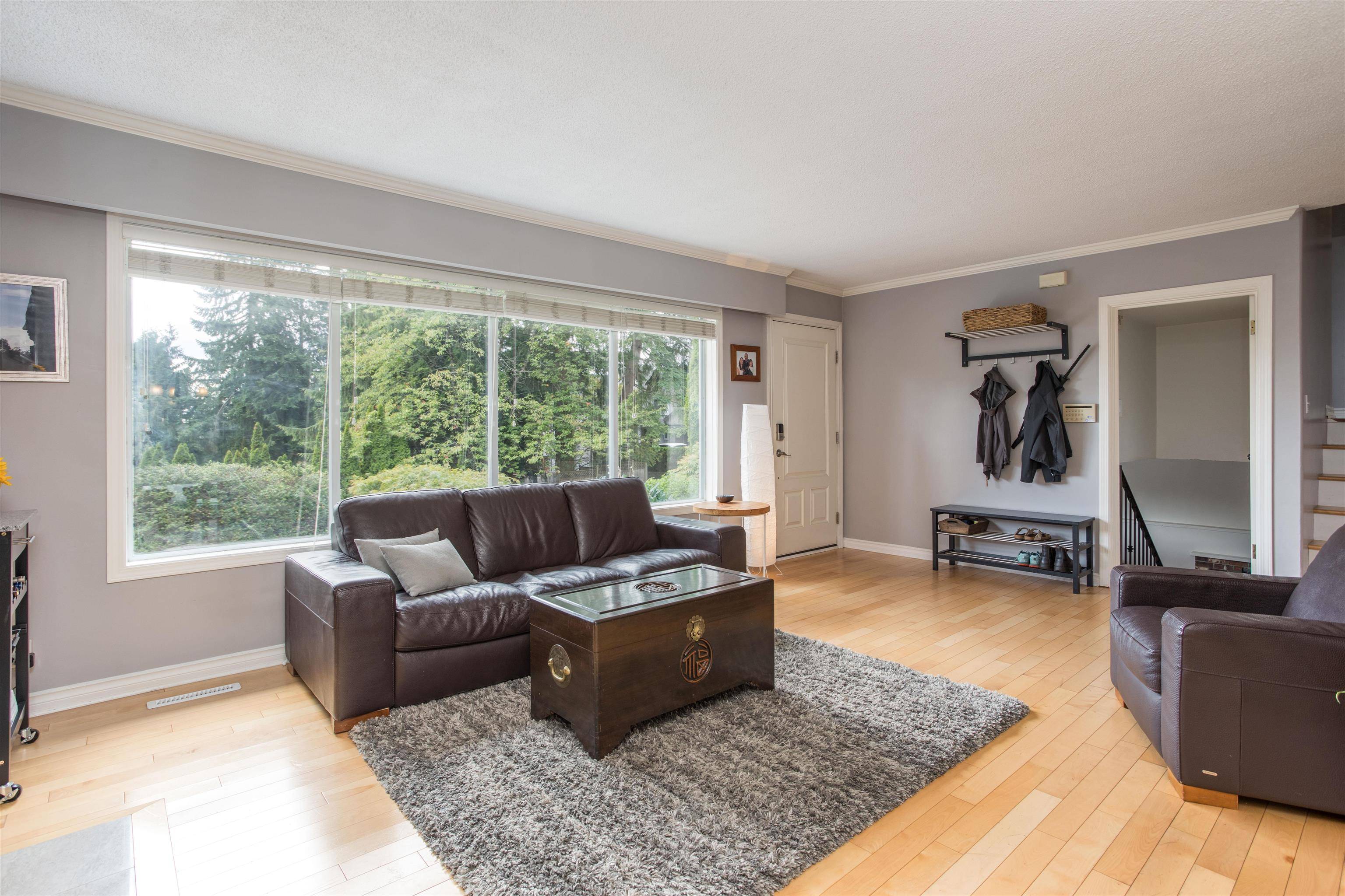 North Vancouver, BC V7K 1T5,1298 EVELYN ST