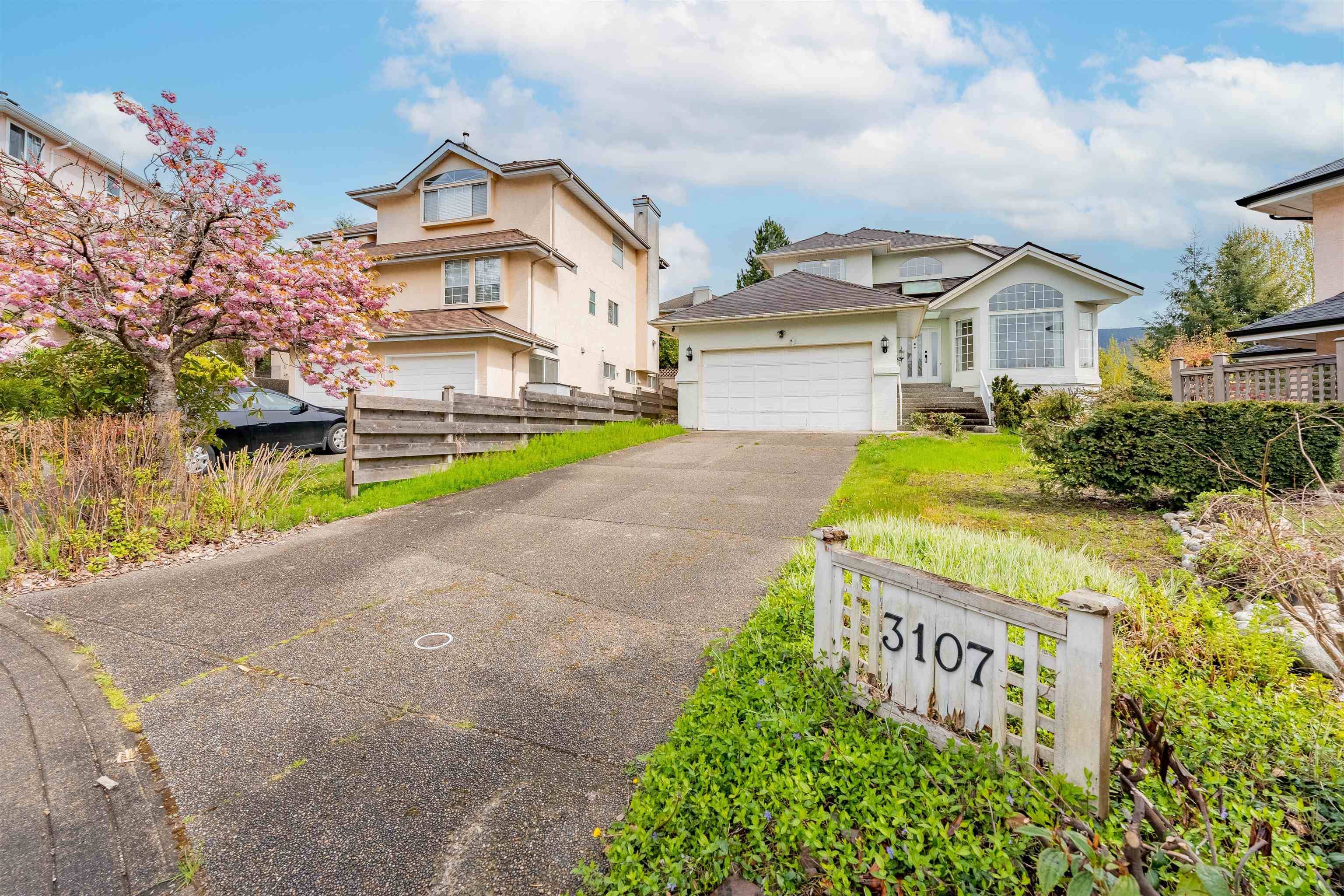 Coquitlam, BC V3E 2R6,3107 AZURE CT