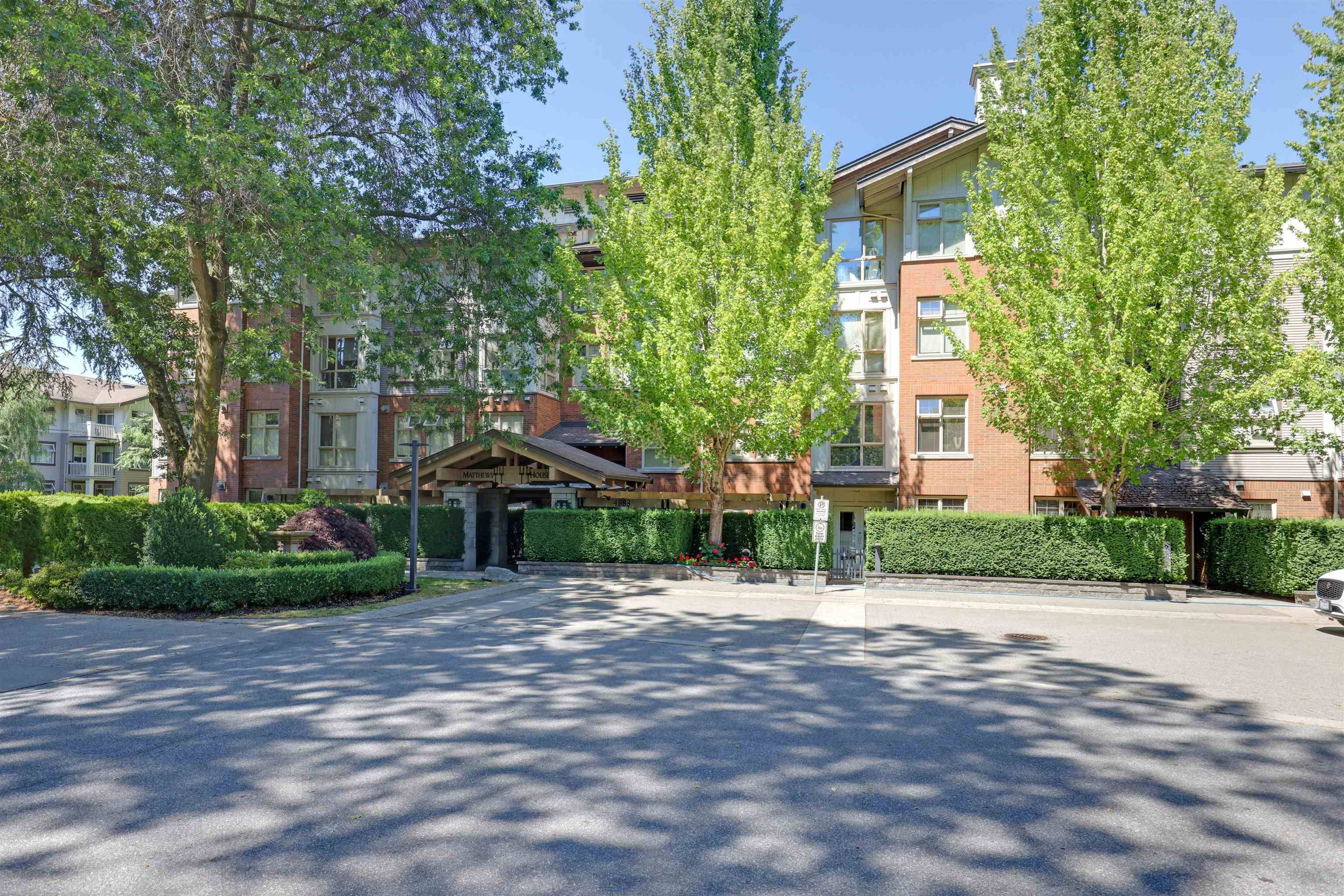 Vancouver, BC V6J 5M8,4883 MACLURE MEWS #305