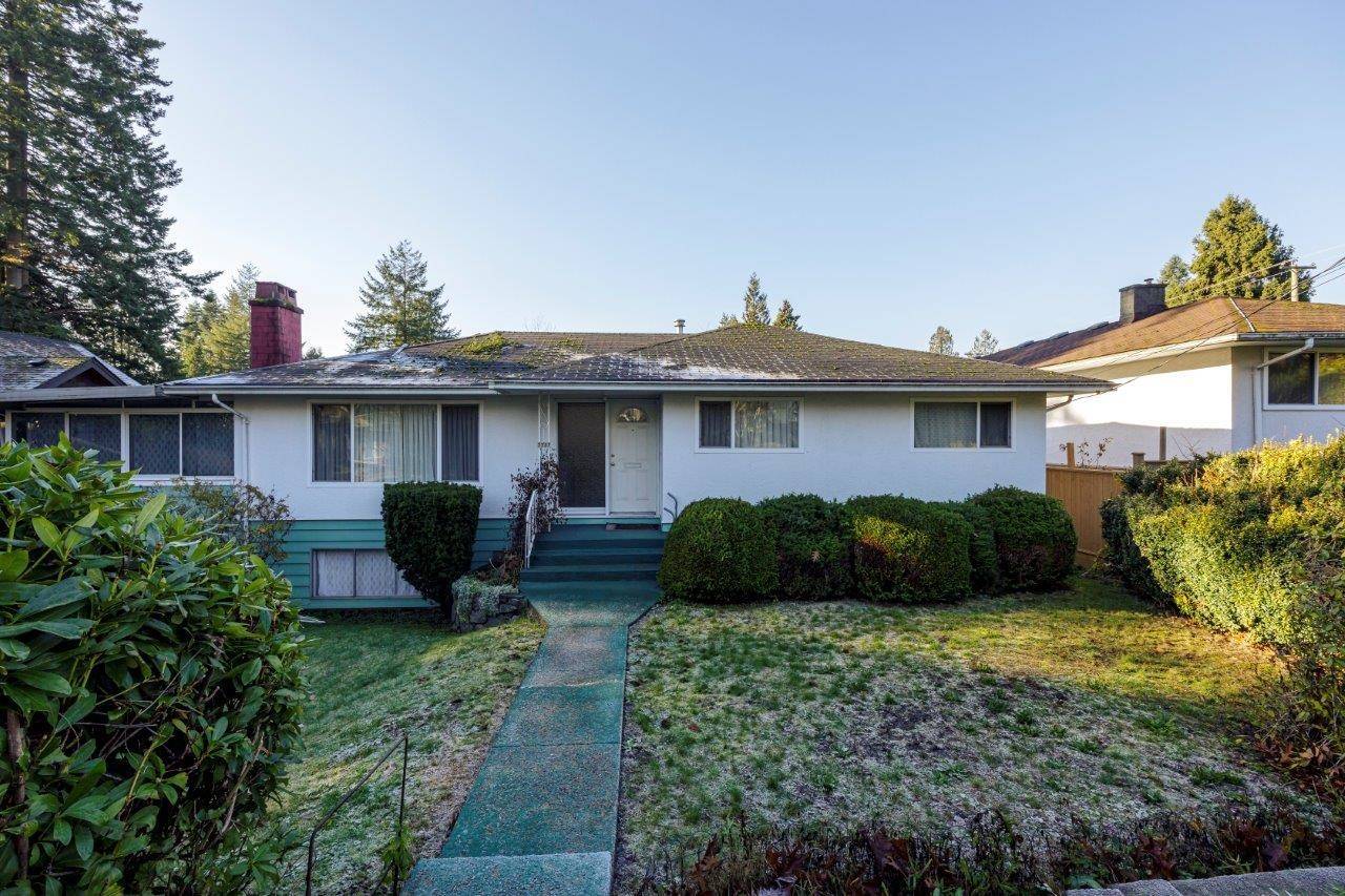 North Vancouver, BC V7M 2P7,2237 CHESTERFIELD AVE