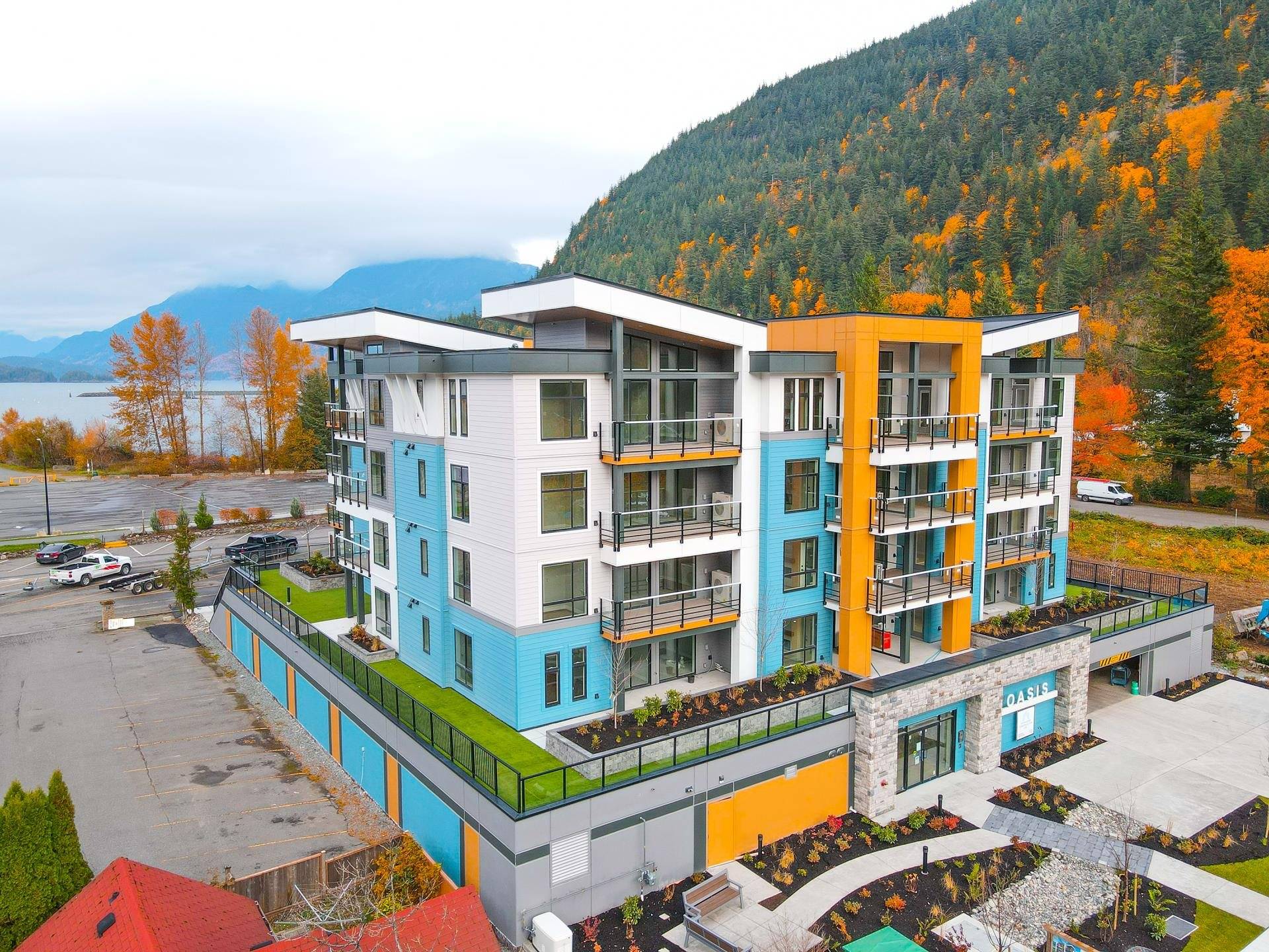 Harrison Hot Springs, BC V0M 1K0,470 ESPLANADE AVE #101