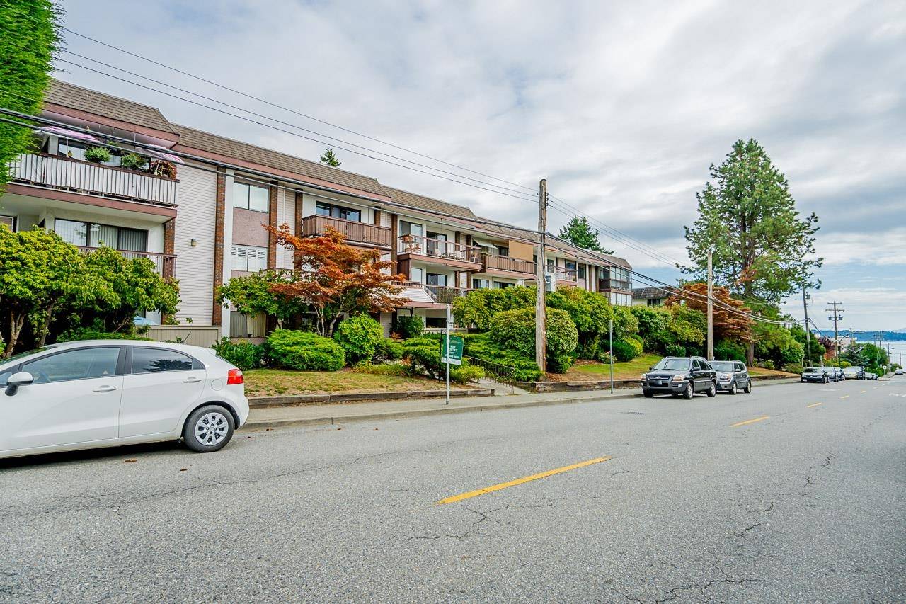 White Rock, BC V4B 3W5,1360 MARTIN ST #305