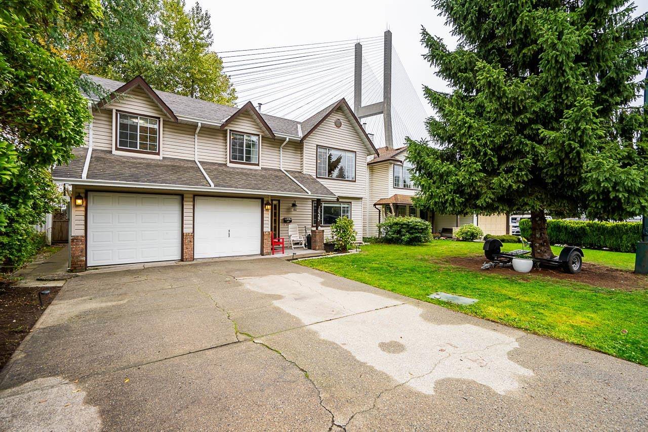 Delta, BC V4C 8C9,10237 SHEAVES CT