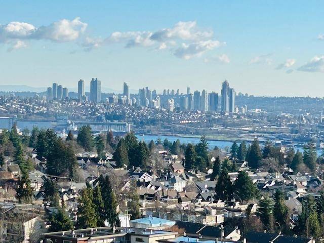 North Vancouver, BC V7L 0E6,125 E 14TH ST #1709