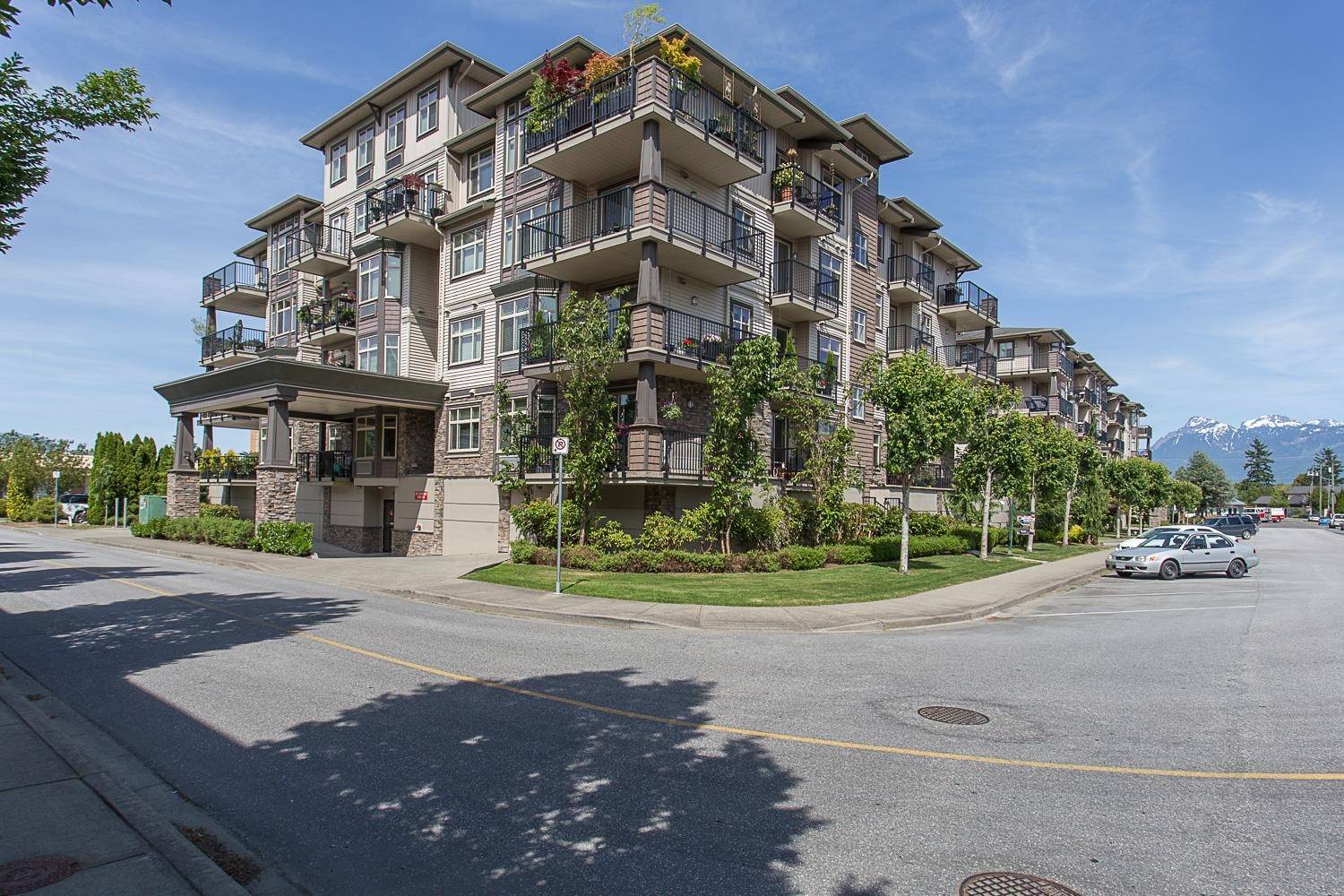 Chilliwack, BC V2P 4N4,9060 BIRCH ST #403