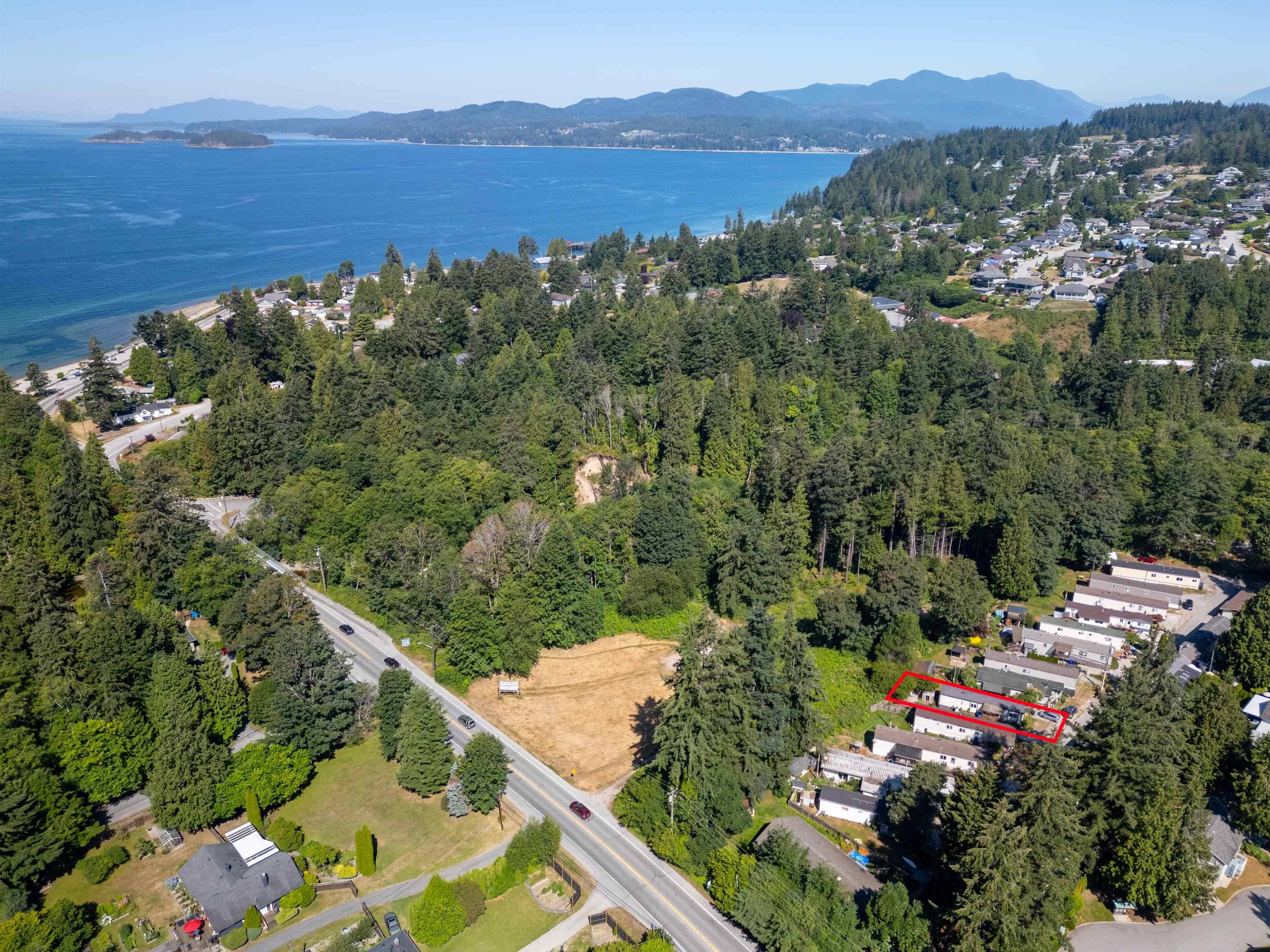 Sechelt, BC V7Z 0G9,4514 SUNSHINE COAST HWY #5