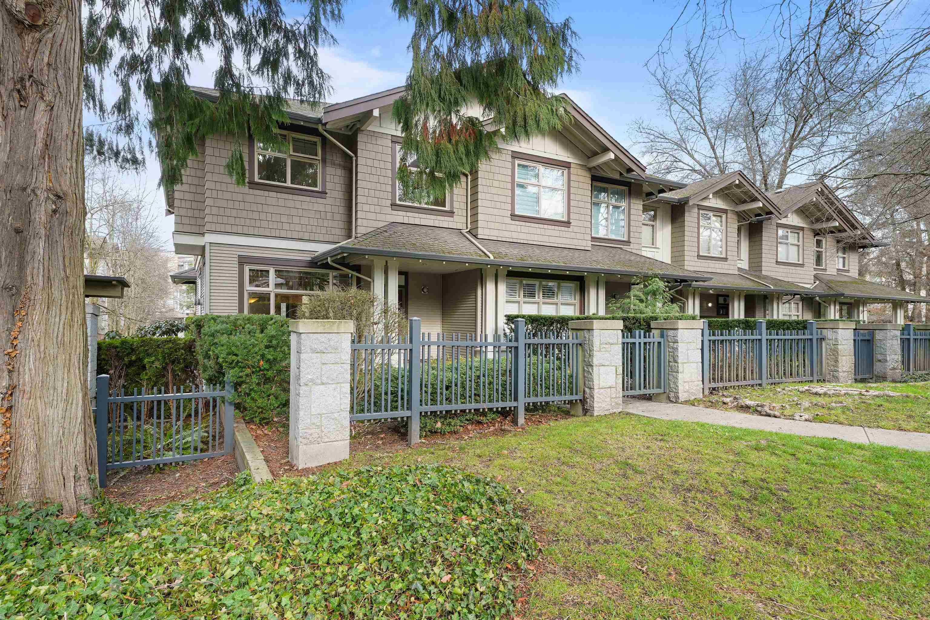 Vancouver, BC V6M 1B6,2039 W 33 AVE