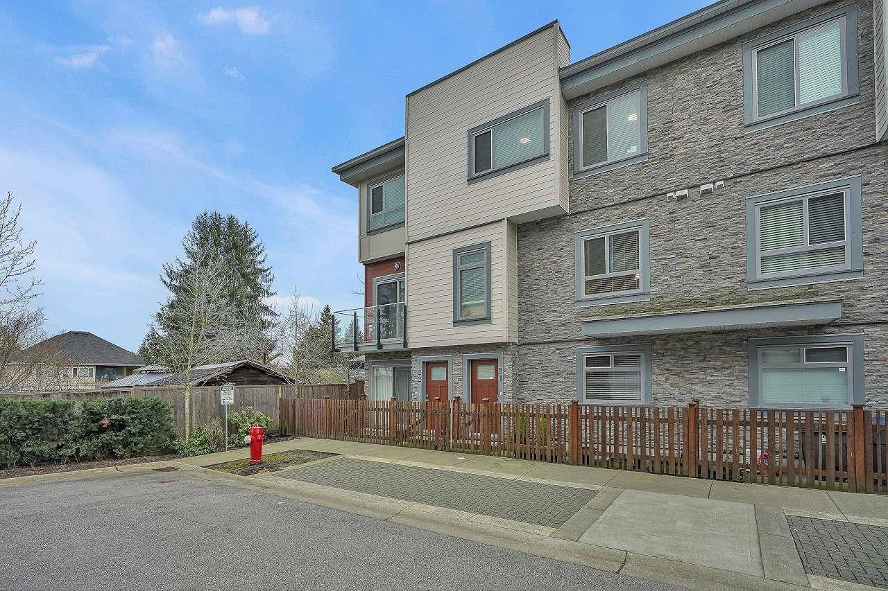 Surrey, BC V3V 1Y4,13328 96 AVE #21