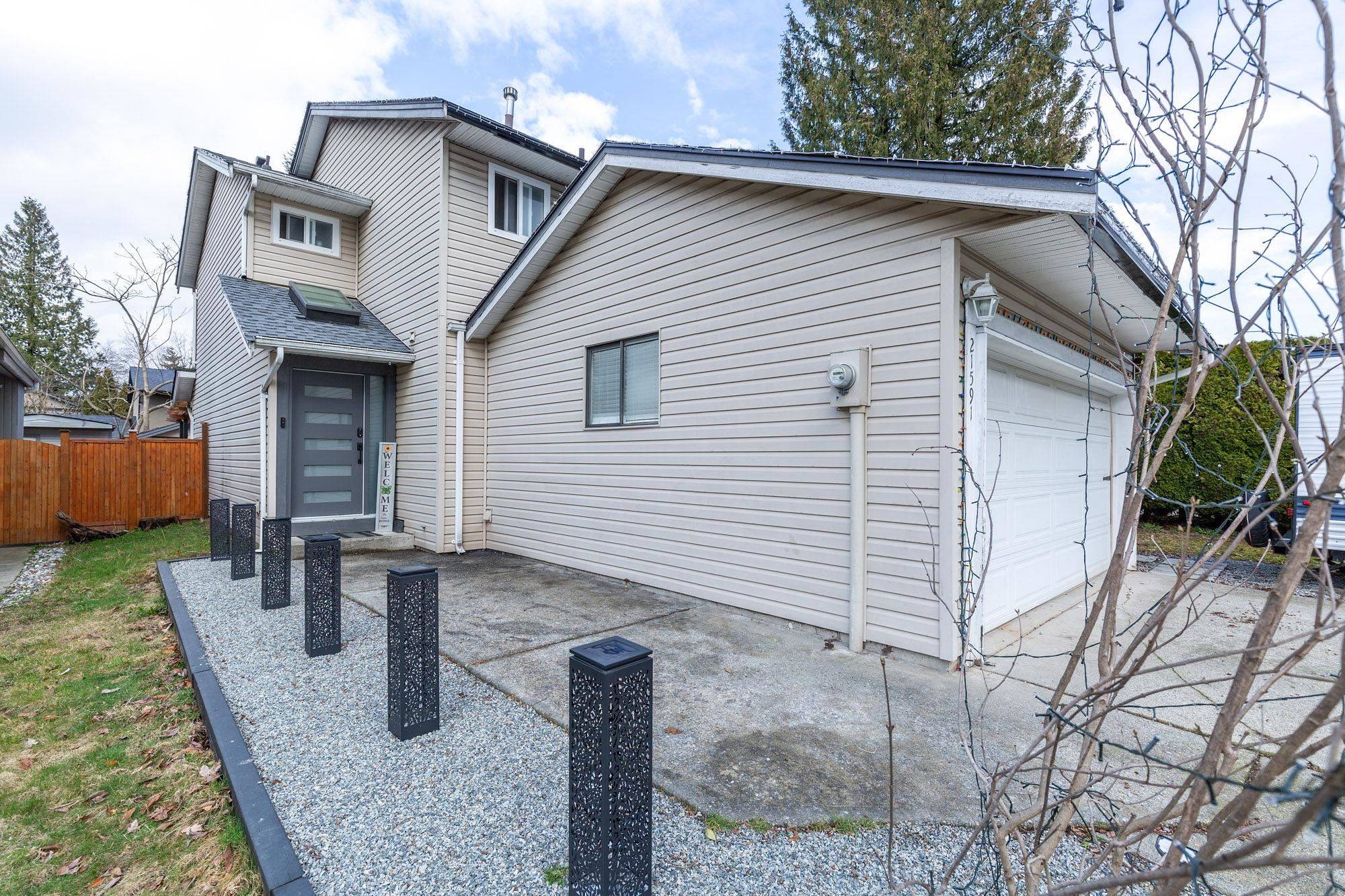 Maple Ridge, BC V2X 8R3,21591 CHERRINGTON AVE