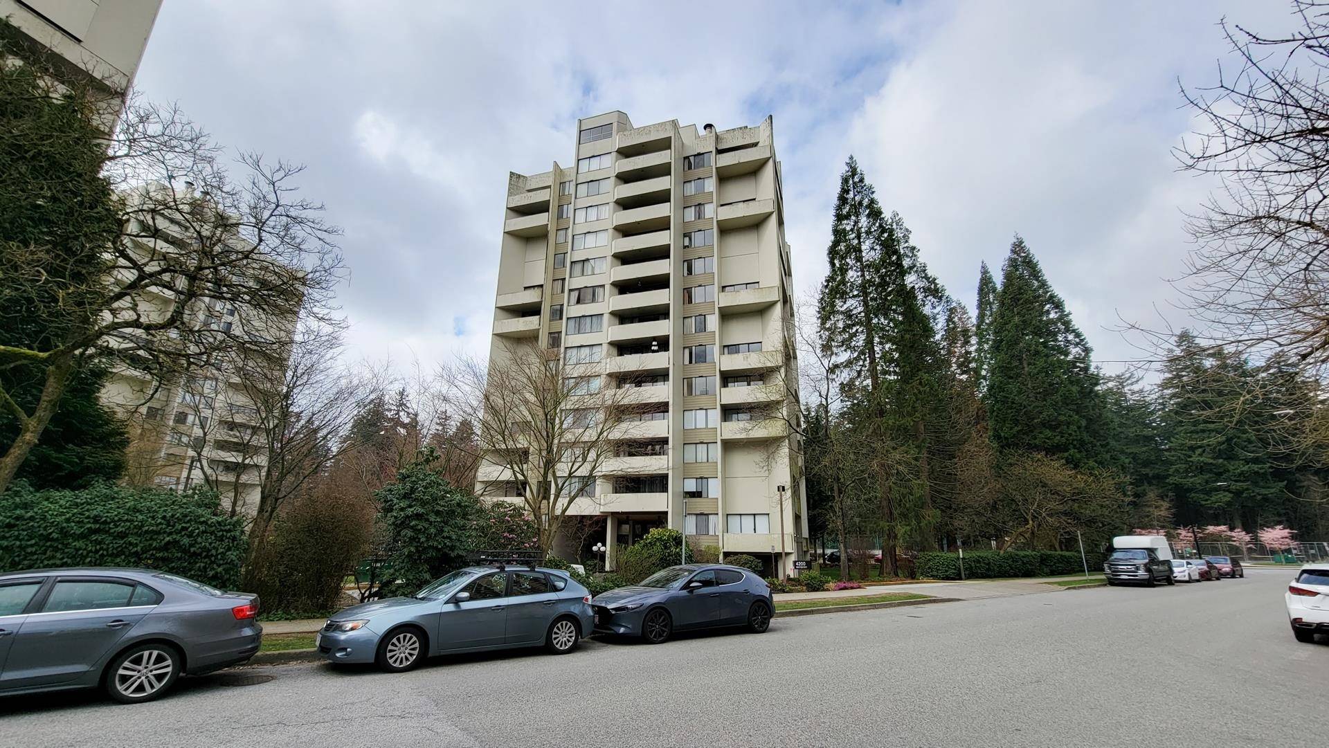 Burnaby, BC V5H 4A7,4200 MAYBERRY ST #604