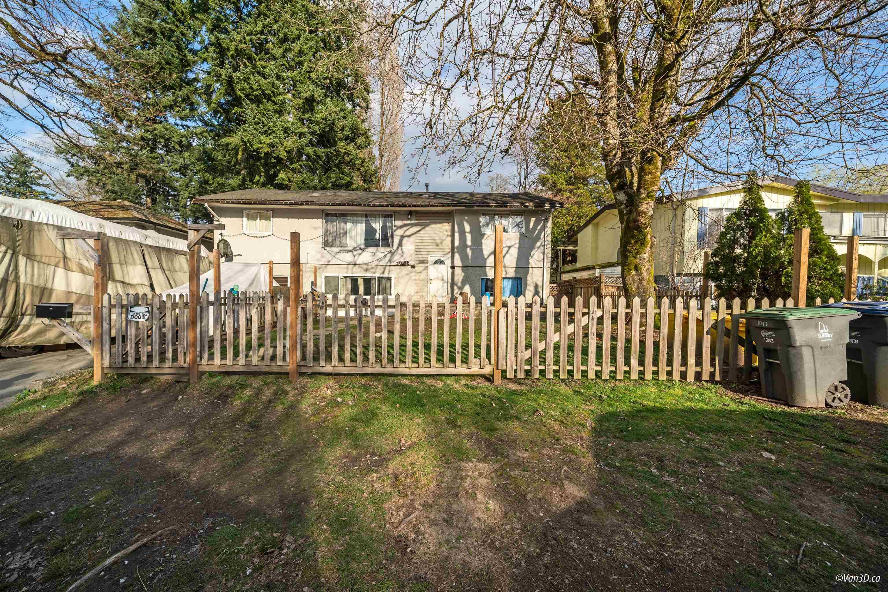 Surrey, BC V3T 4R4,10716 141 ST