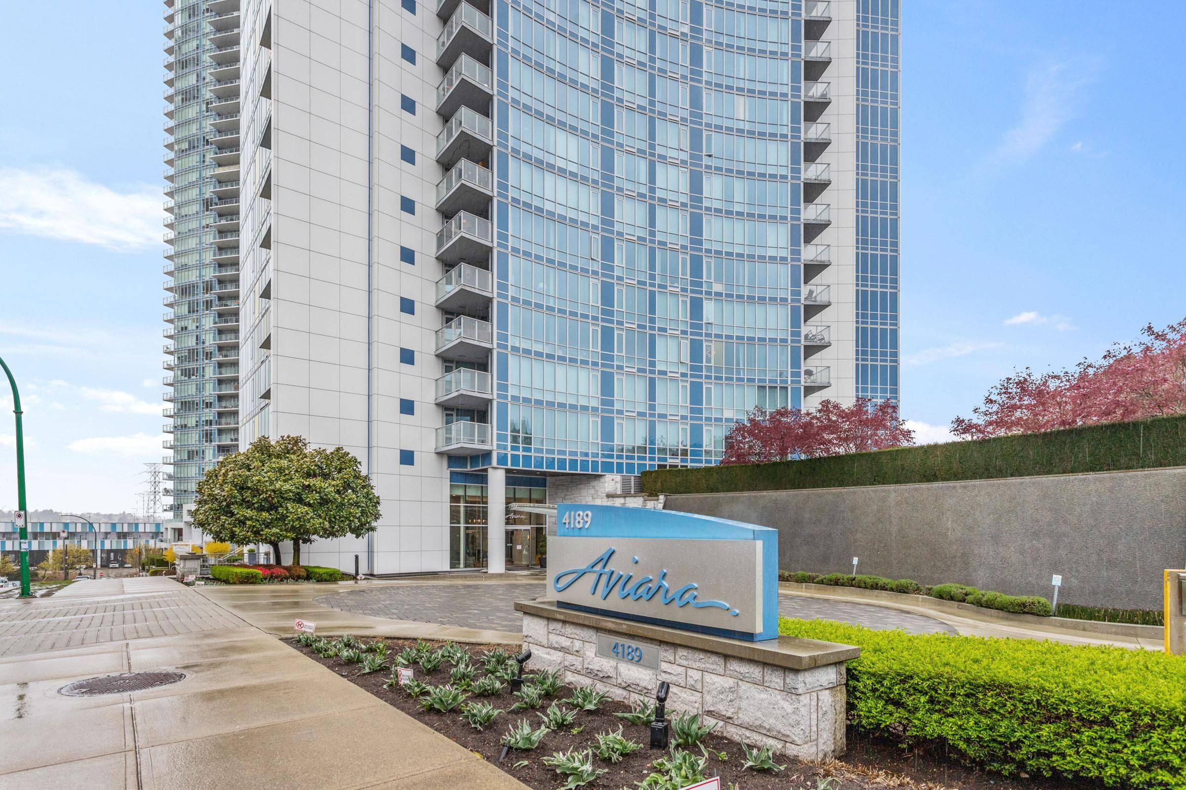 Burnaby, BC V5C 0H9,4189 HALIFAX ST #501