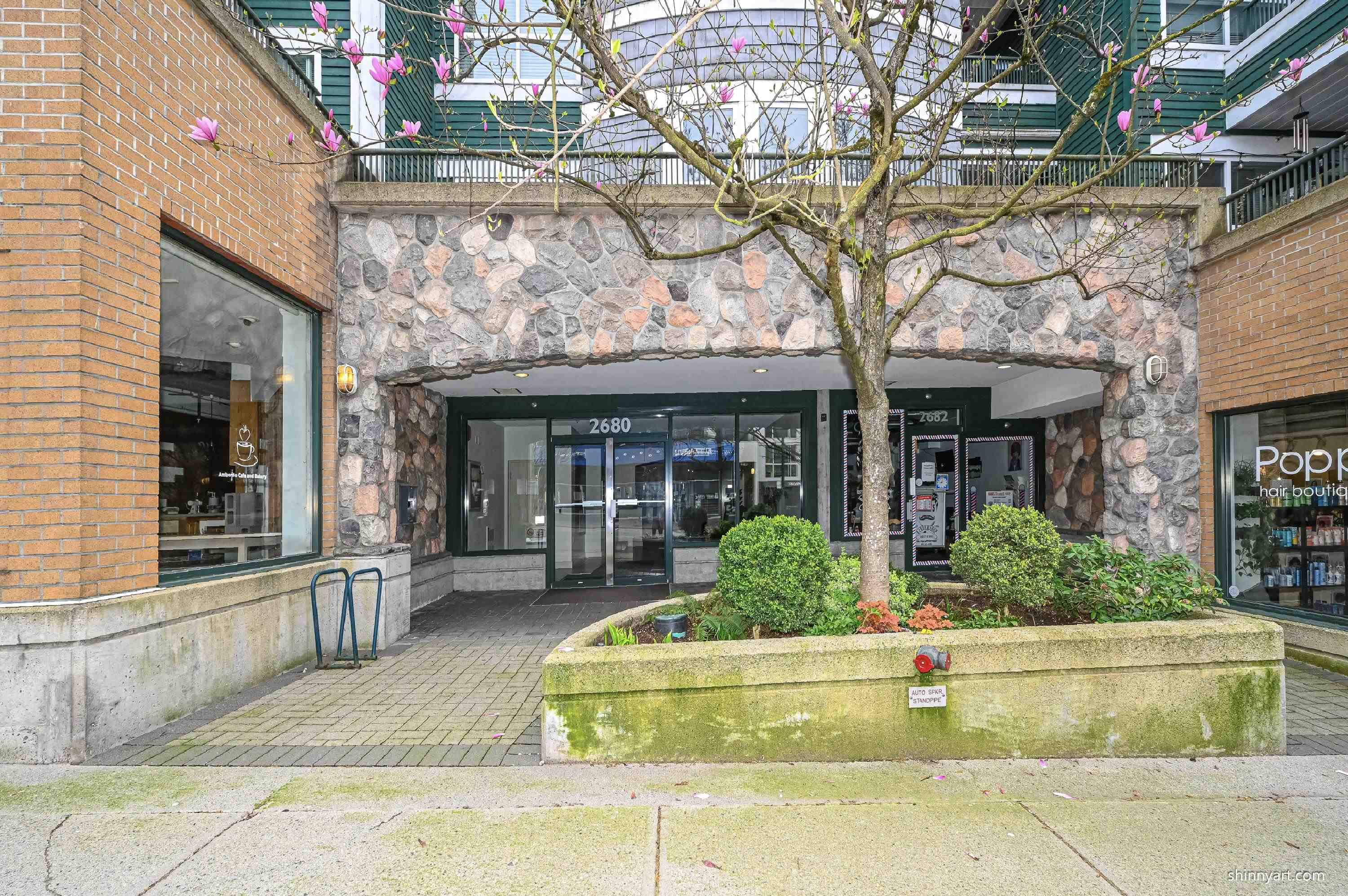 Vancouver, BC V6K 4S3,2680 W 4TH AVE #317