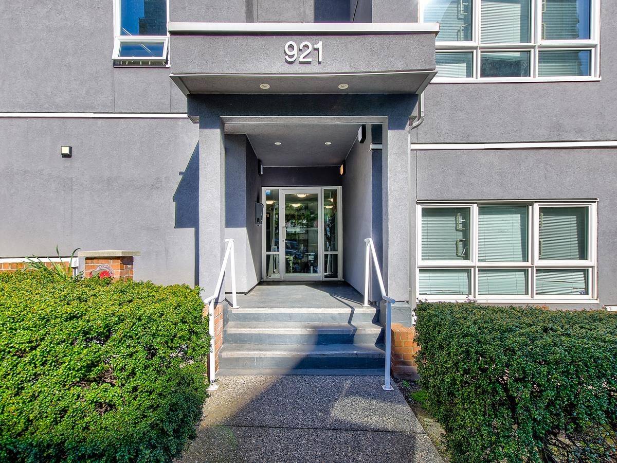 Vancouver, BC V6E 1W3,921 THURLOW ST #307