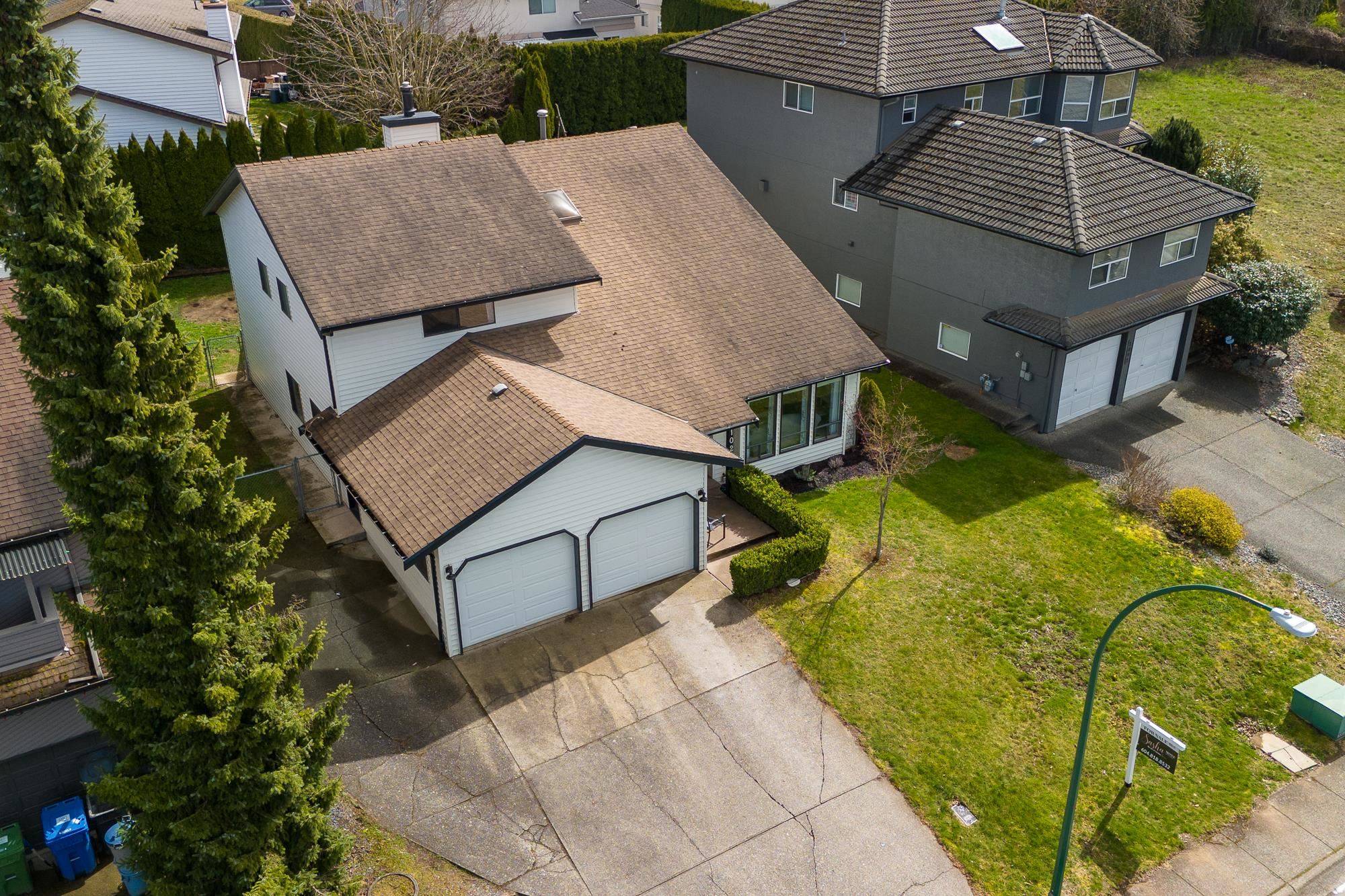 Abbotsford, BC V2S 7R6,2102 ENDERBY ST