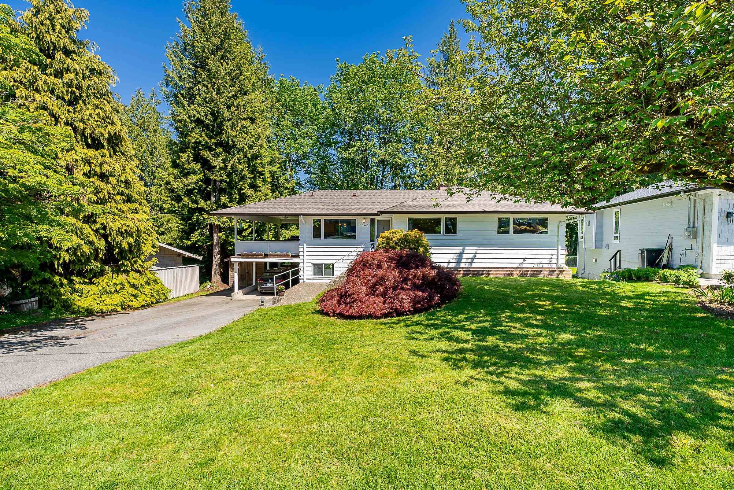 Coquitlam, BC V3J 5X6,1543 MARINE CRES