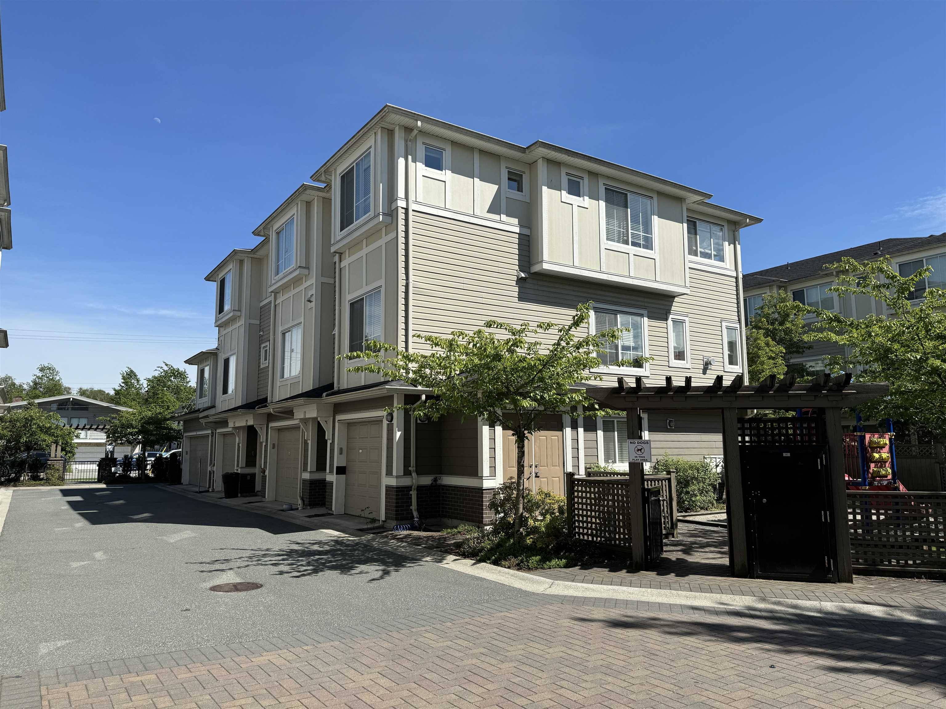 Richmond, BC V6Y 1X4,9811 FERNDALE RD #12