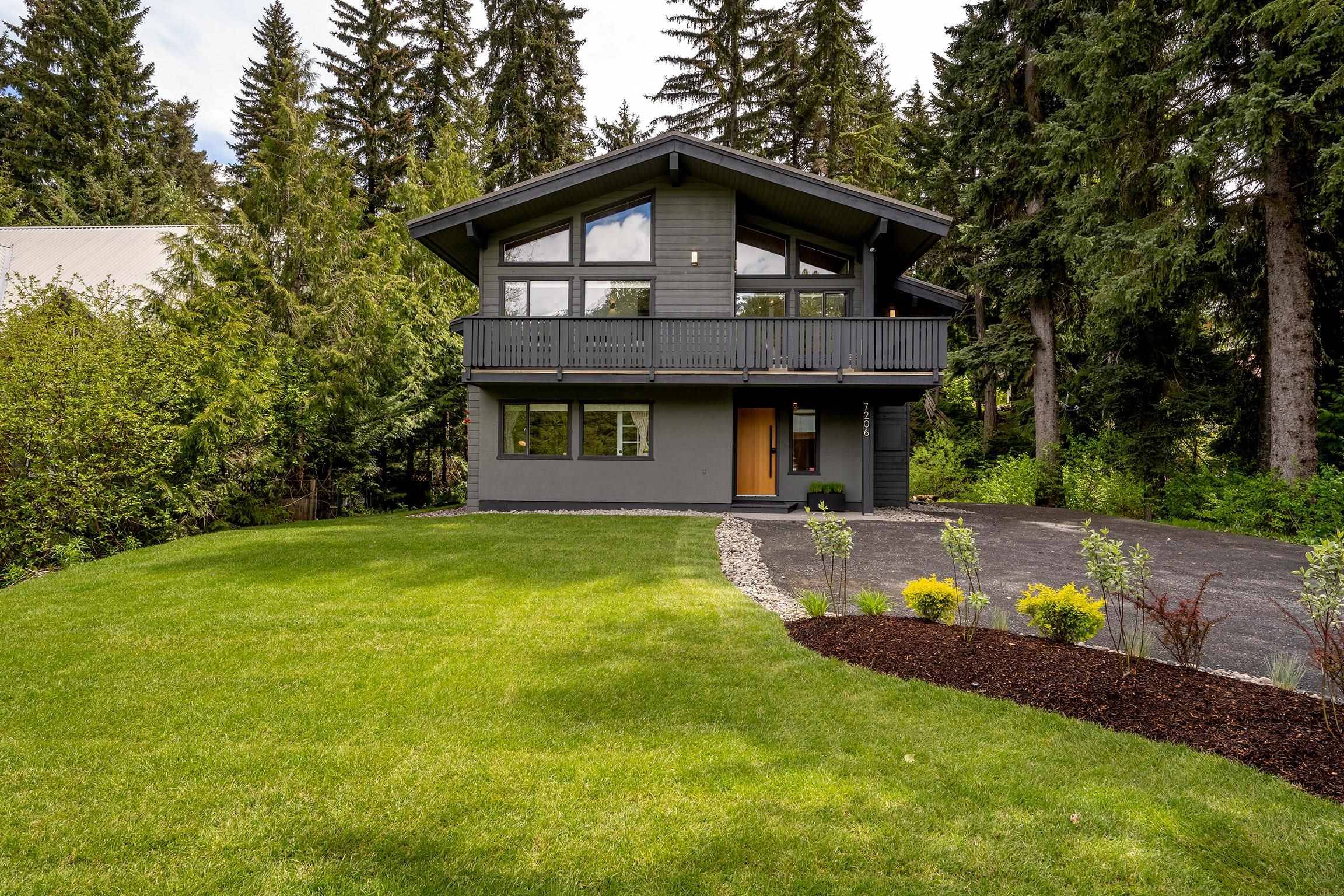 Whistler, BC V8E 0E3,7206 FITZSIMMONS ROAD NORTH