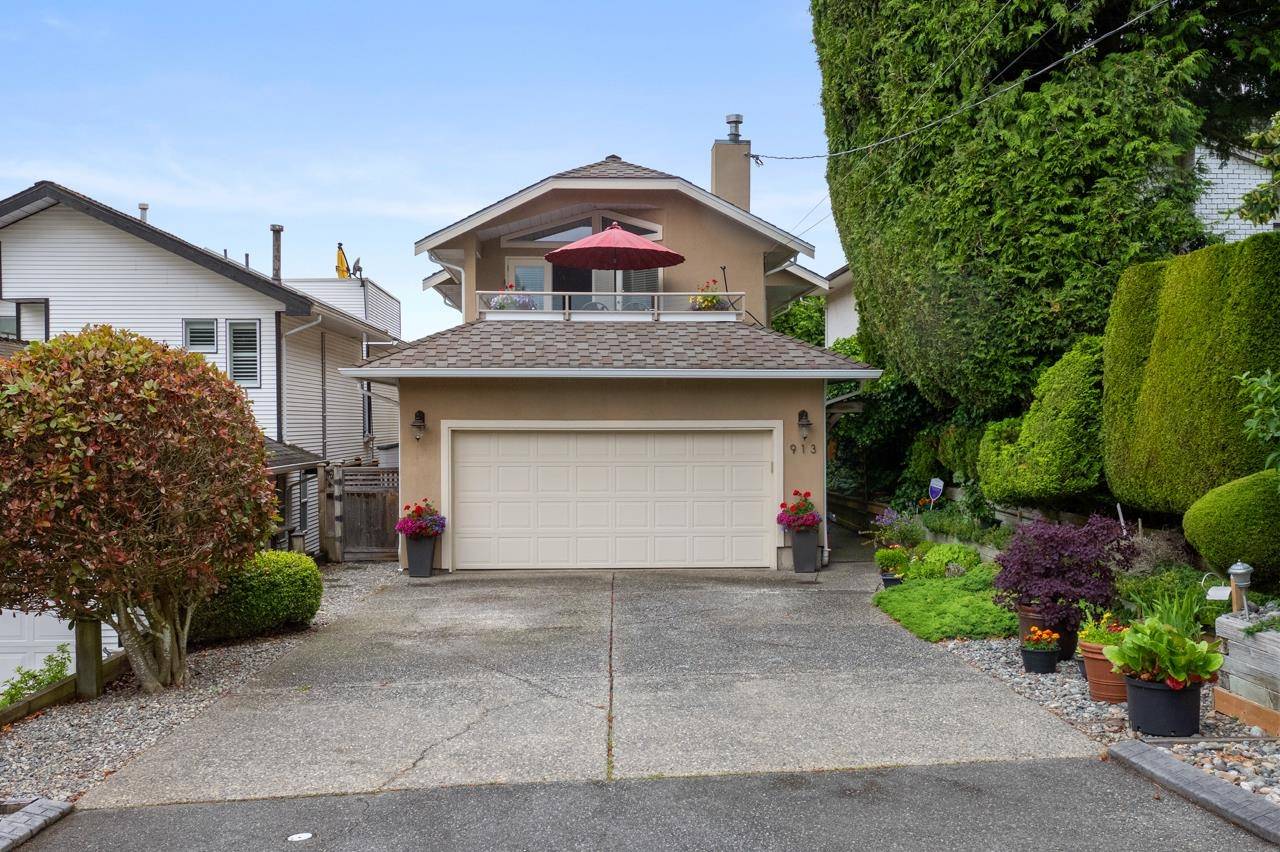 White Rock, BC V4B 5X5,913 STEVENS ST