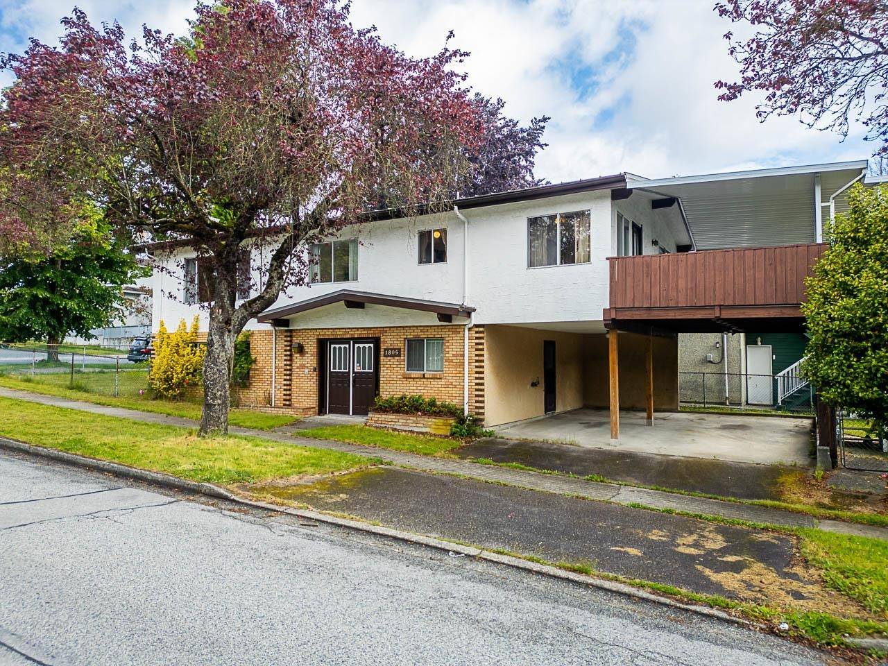 Vancouver, BC V5P 1H5,1805 E 39TH AVE