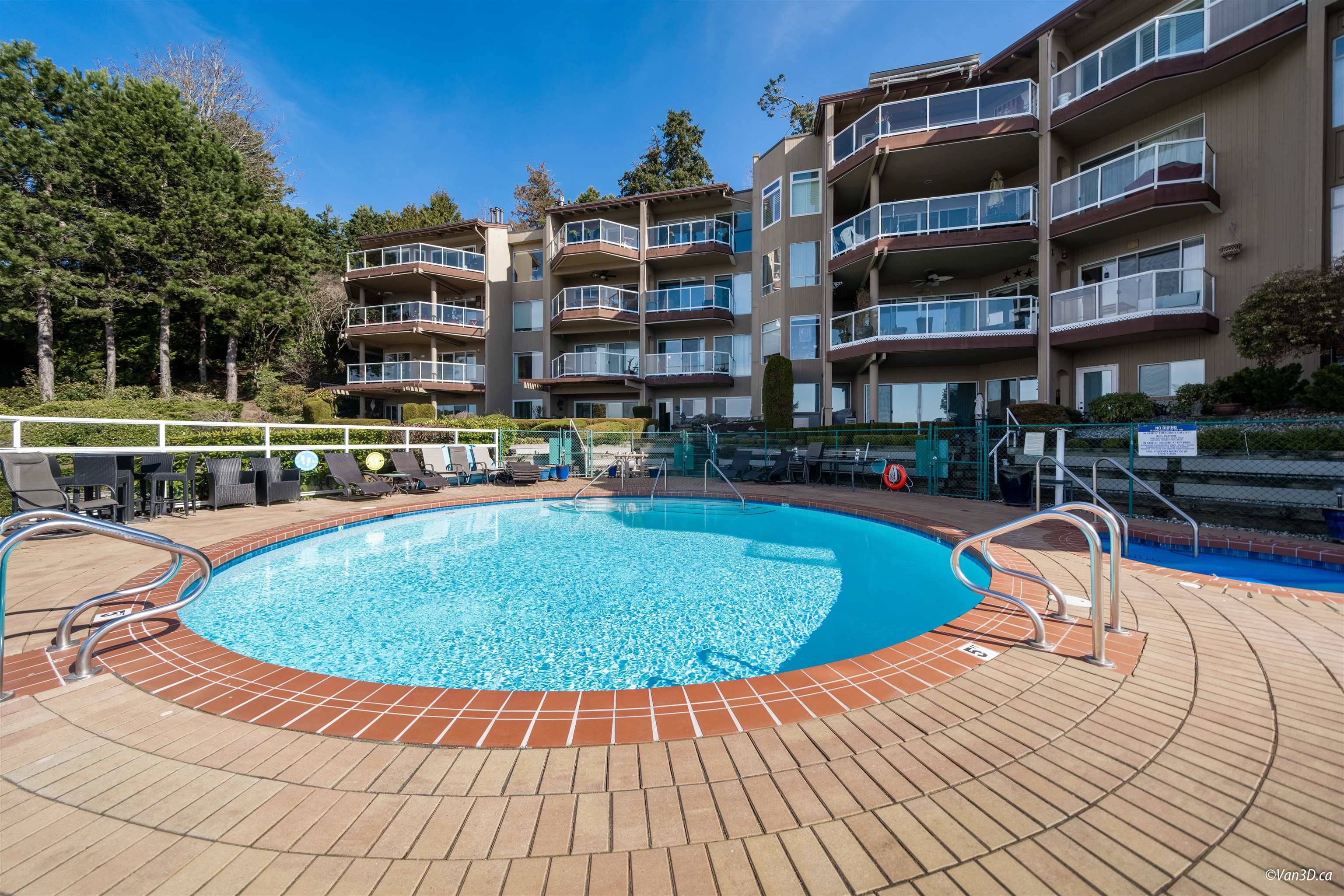 White Rock, BC V4B 1G2,15015 VICTORIA AVE #502