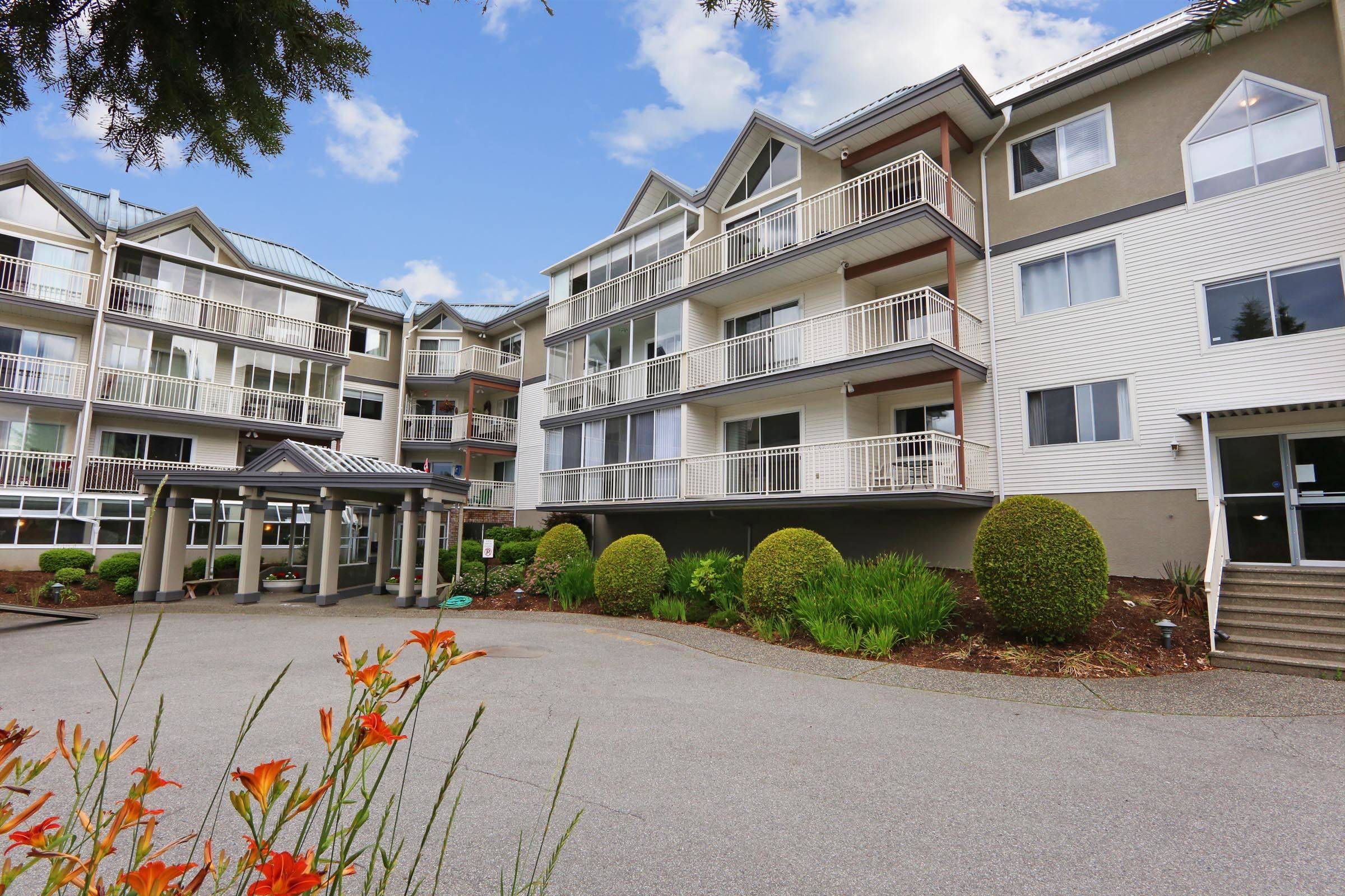 Abbotsford, BC V2T 2C7,31930 OLD YALE RD #206