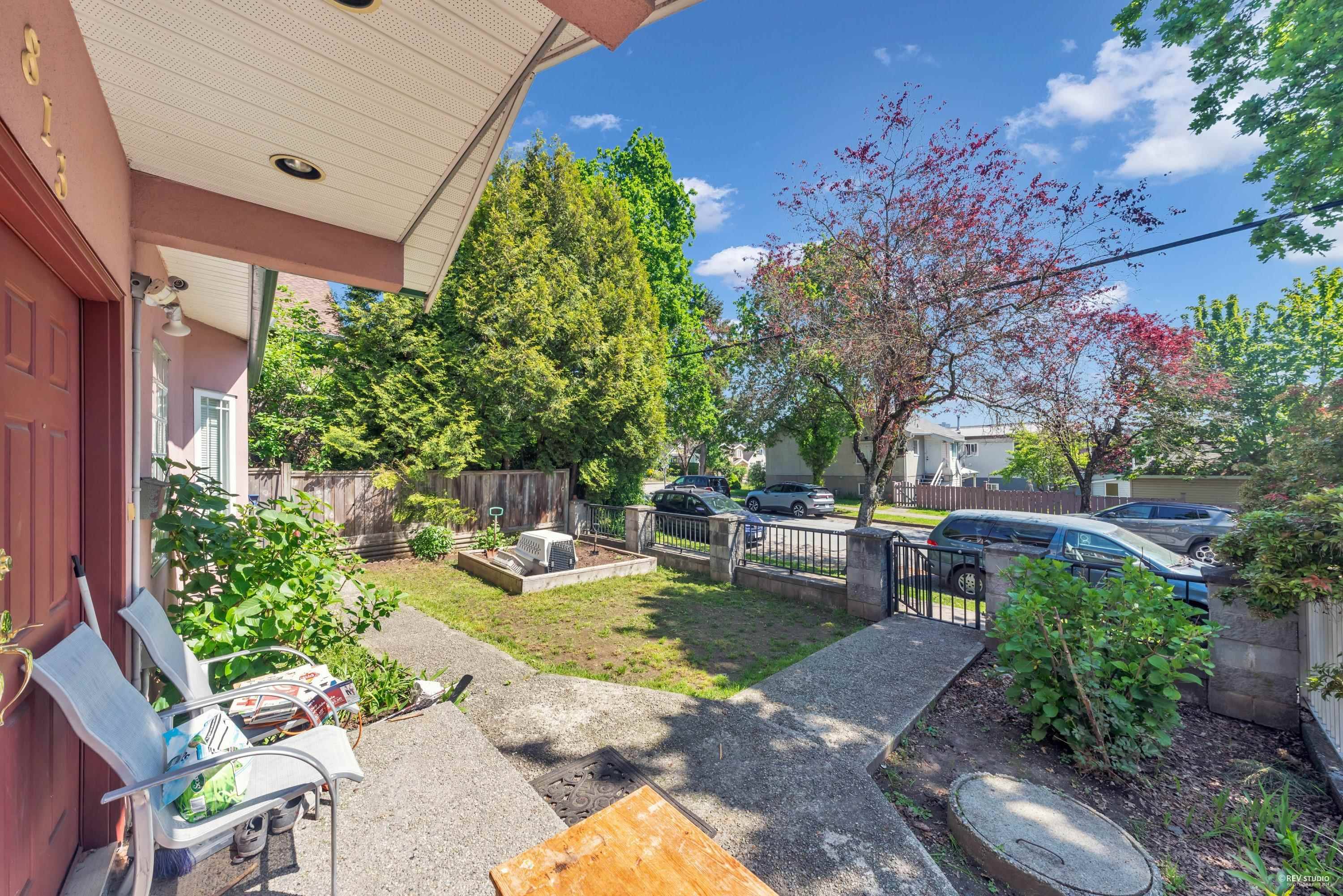 Vancouver, BC V5K 4J5,813 WINDERMERE ST