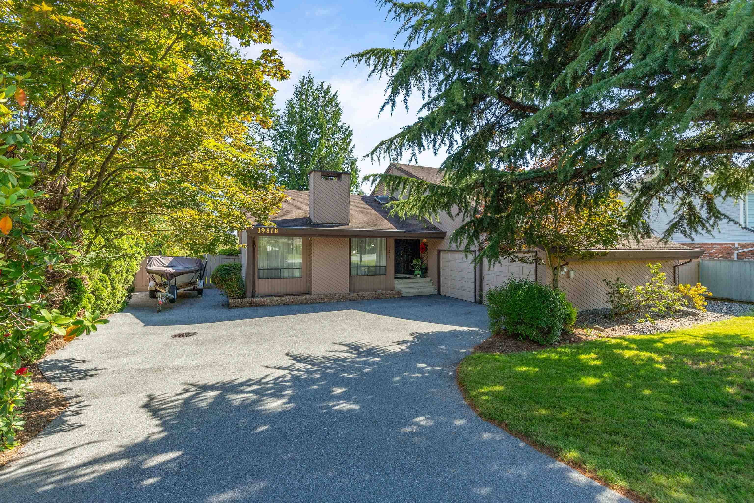 Pitt Meadows, BC V3Y 1N2,19818 S WILDWOOD CRES