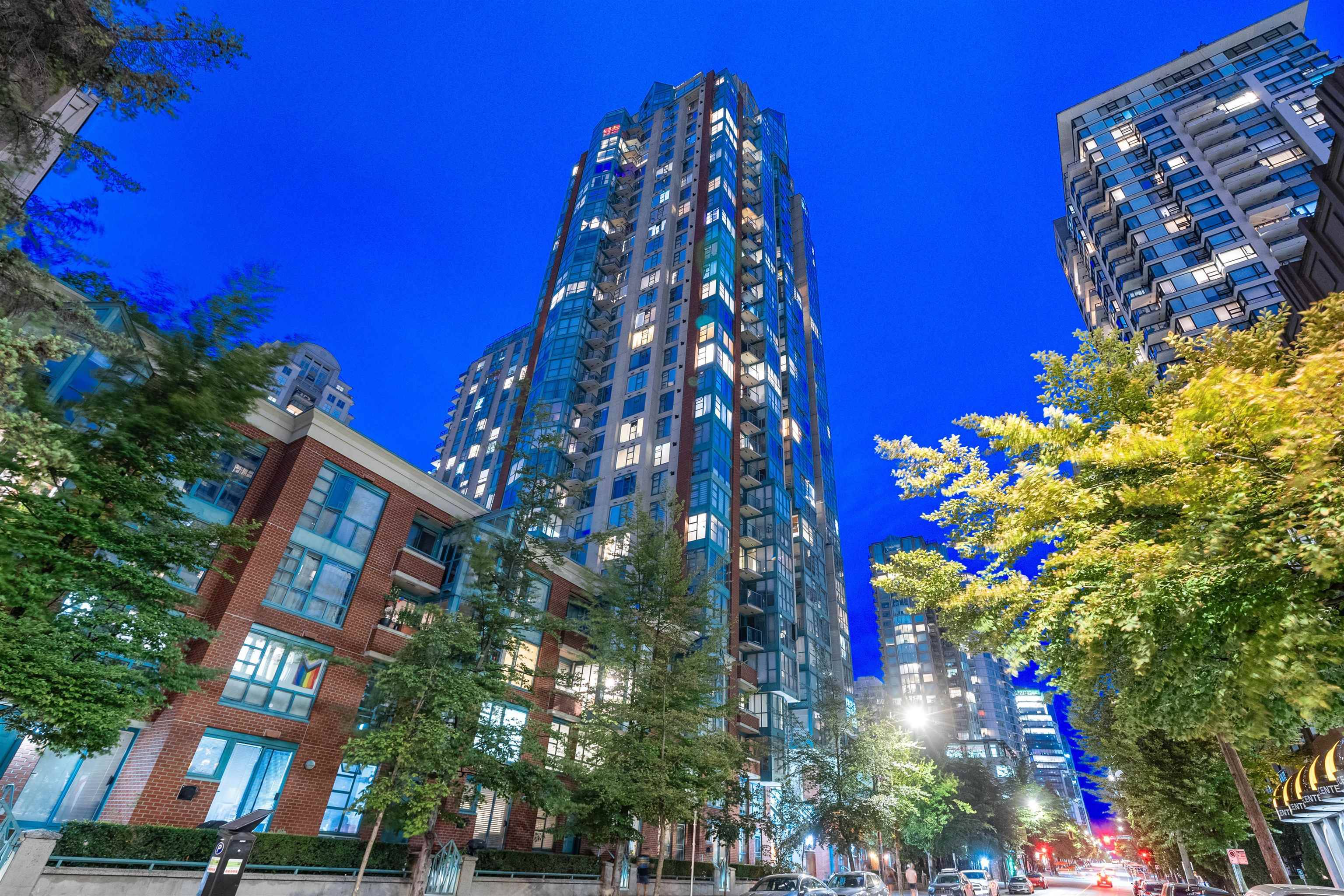 Vancouver, BC V6B 2W6,939 HOMER ST #1606