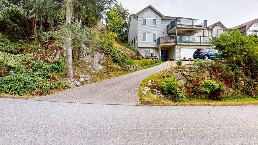 Sechelt, BC V7Z 0L8,5823 MARINE WAY