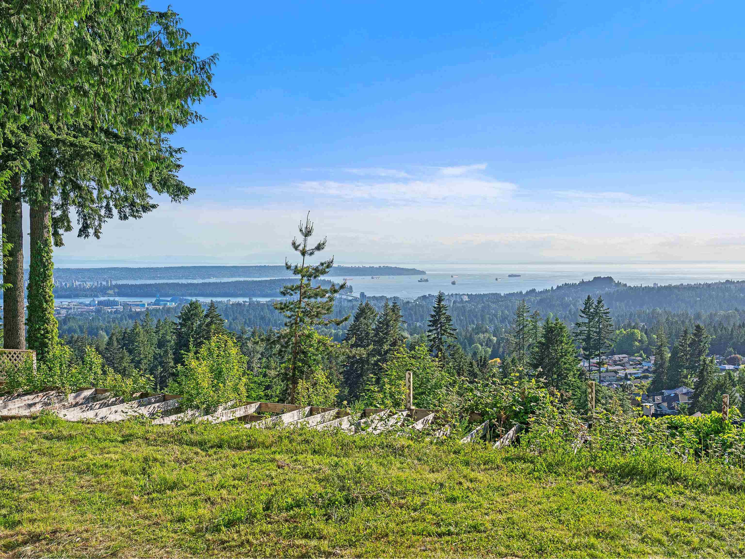 North Vancouver, BC V7N 3L8,4351 PROSPECT RD