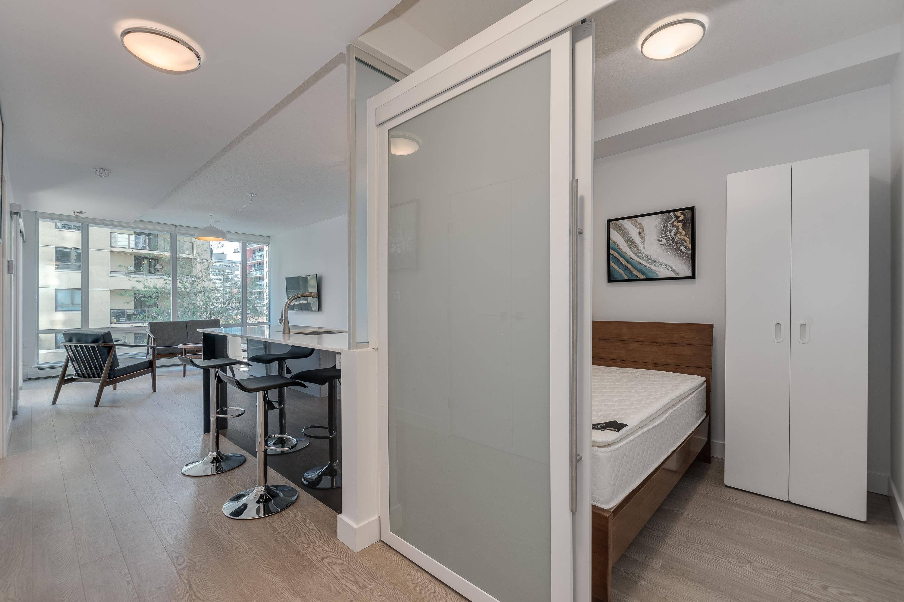 Vancouver, BC V6Z 1C1,1283 HOWE STREET #408