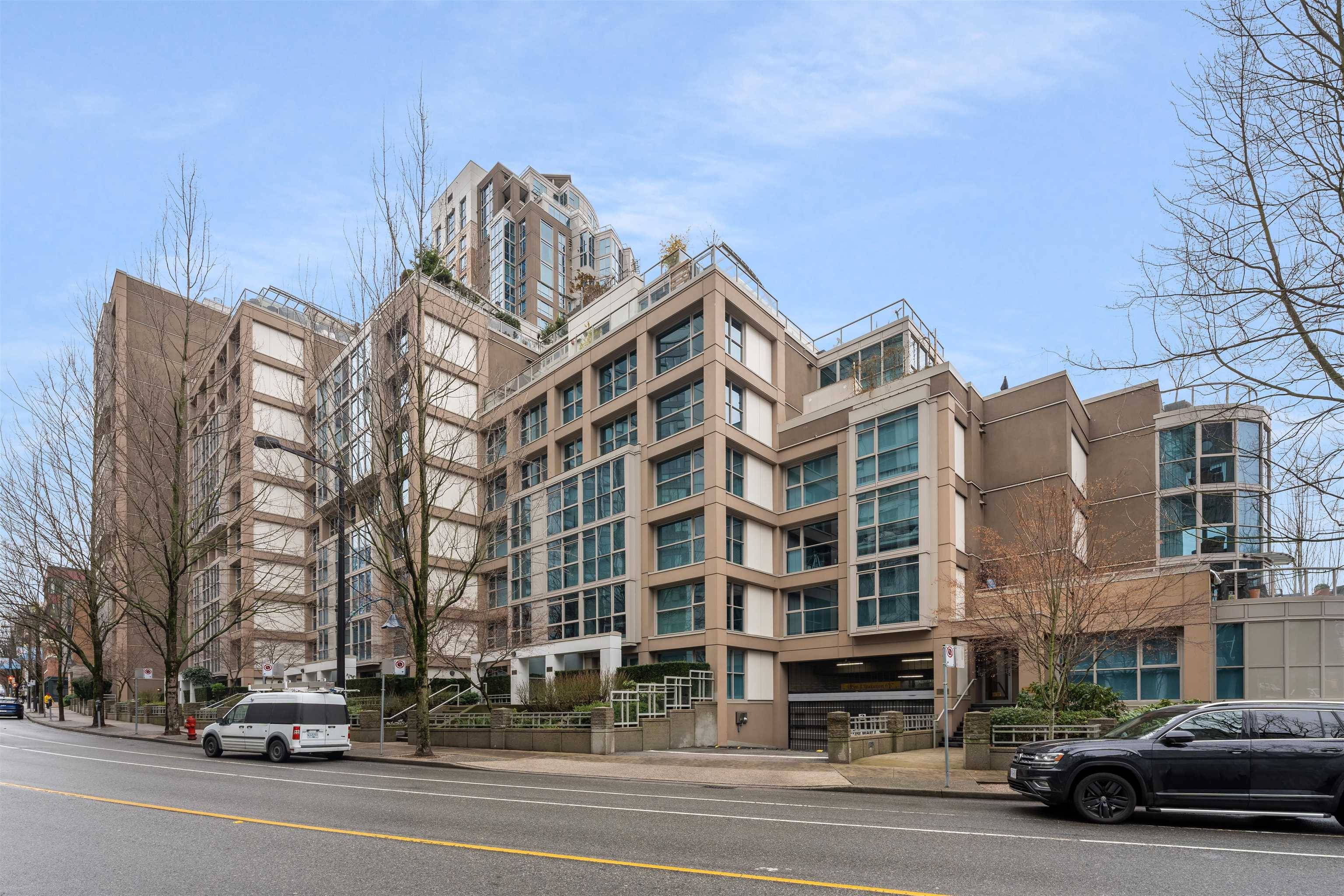 Vancouver, BC V6B 6A7,1338 HOMER ST #605