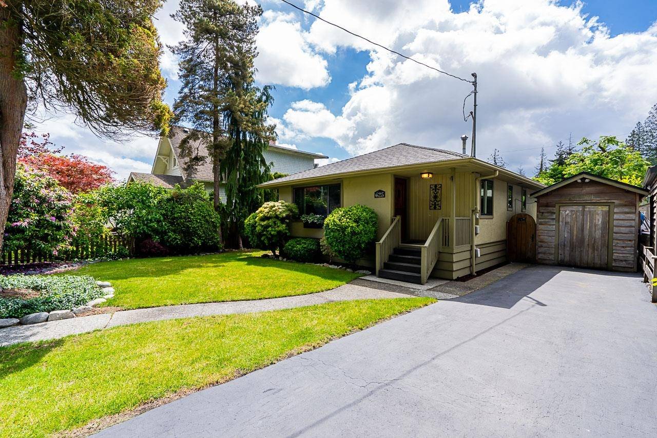 North Vancouver, BC V7L 3E1,625 E 22ND ST