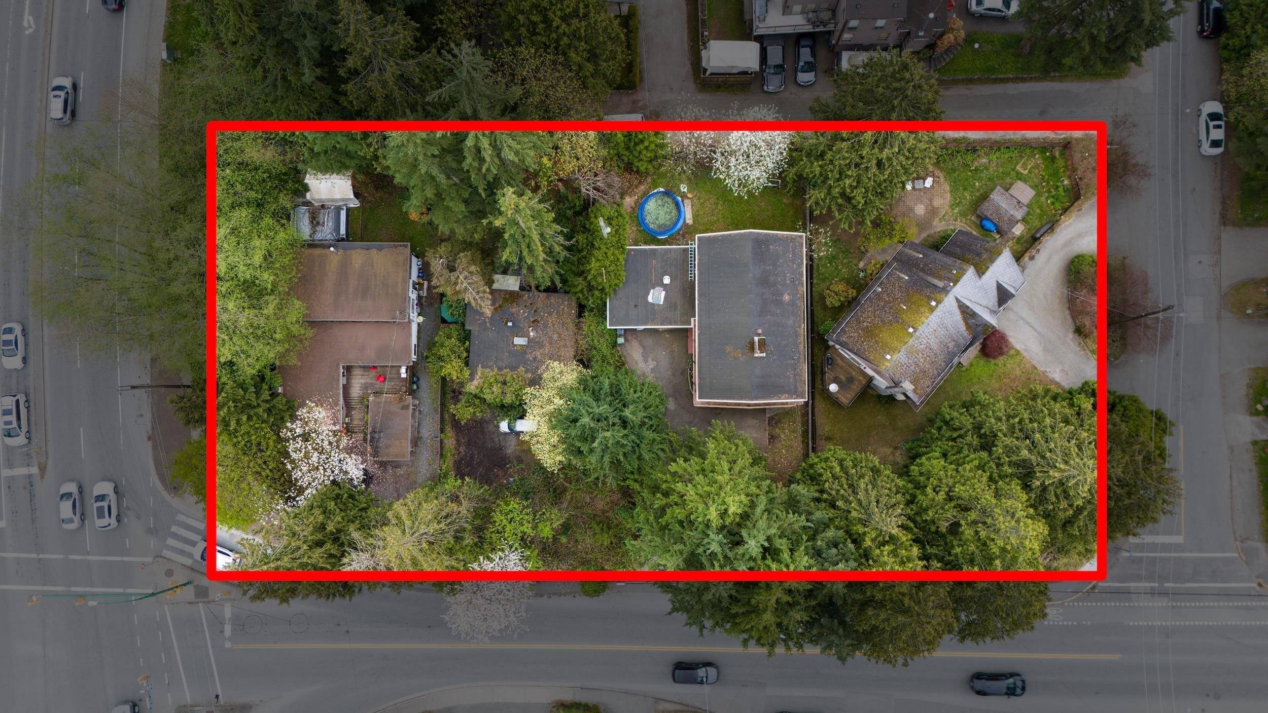 North Vancouver, BC V7N 1V3,526 RIVERSIDE DR