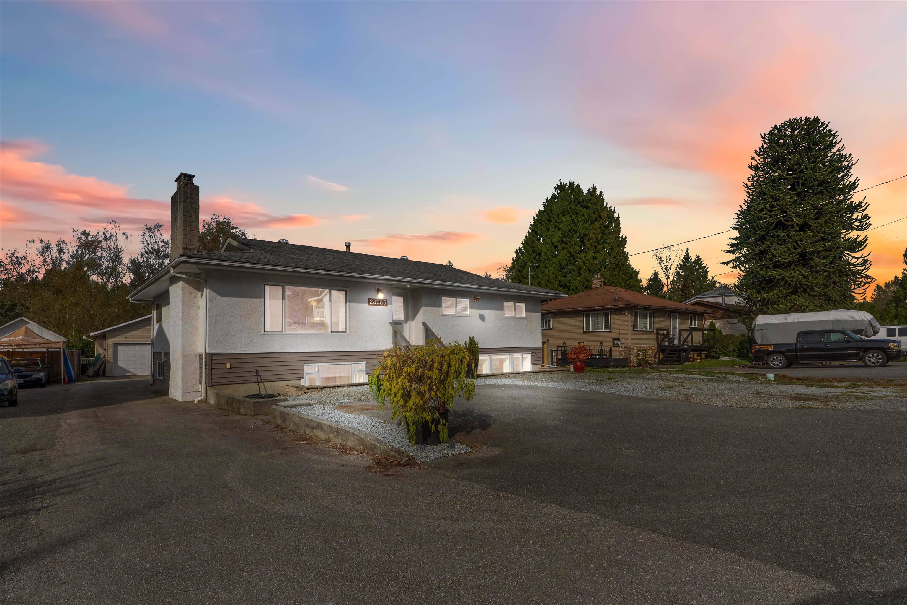 Maple Ridge, BC V2X 4P4,23085 126 AVE