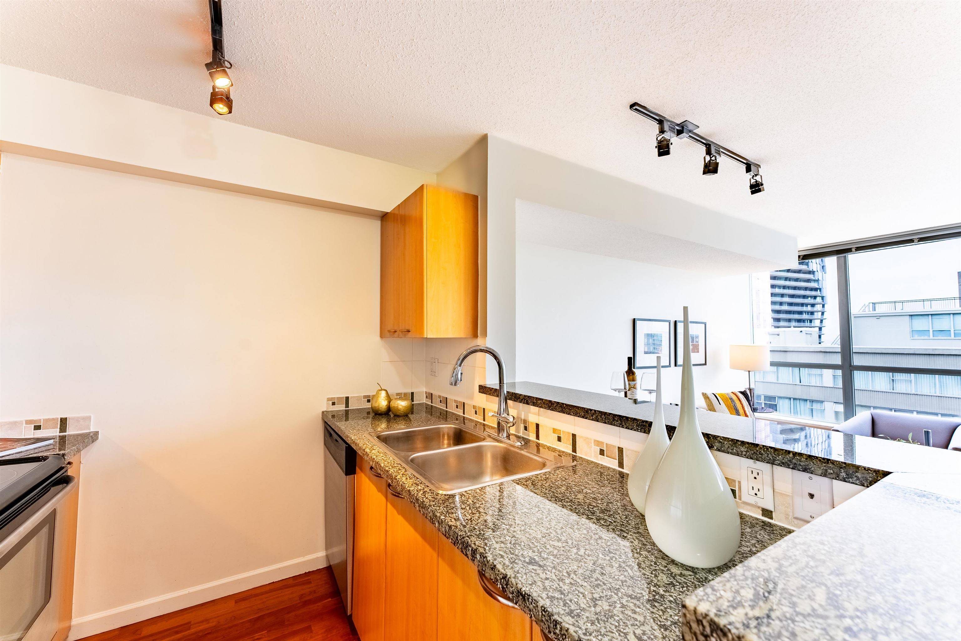 Vancouver, BC V6G 3K4,1420 W GEORGIA ST #2104