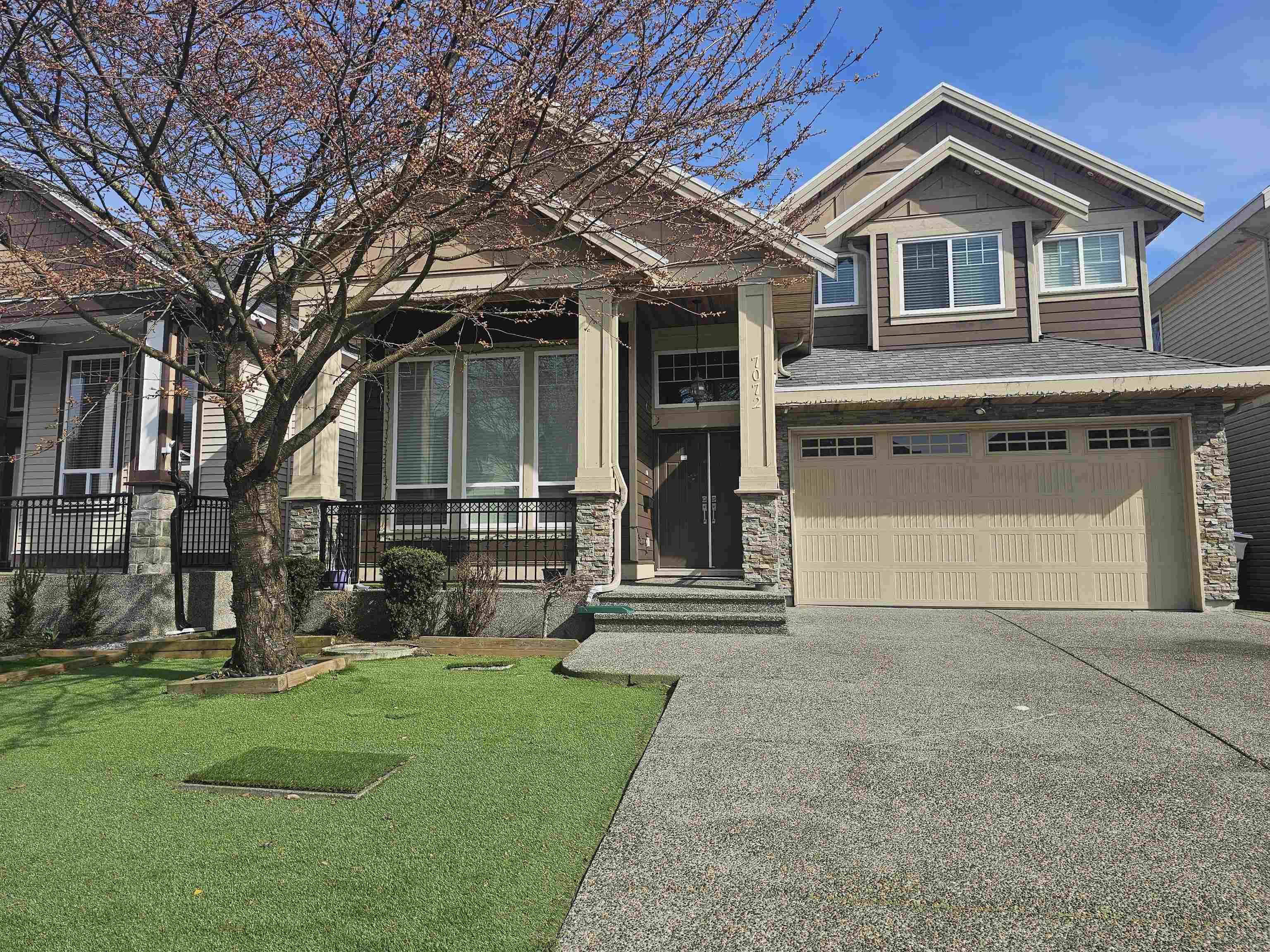 Surrey, BC V3S 8H4,7072 144B ST