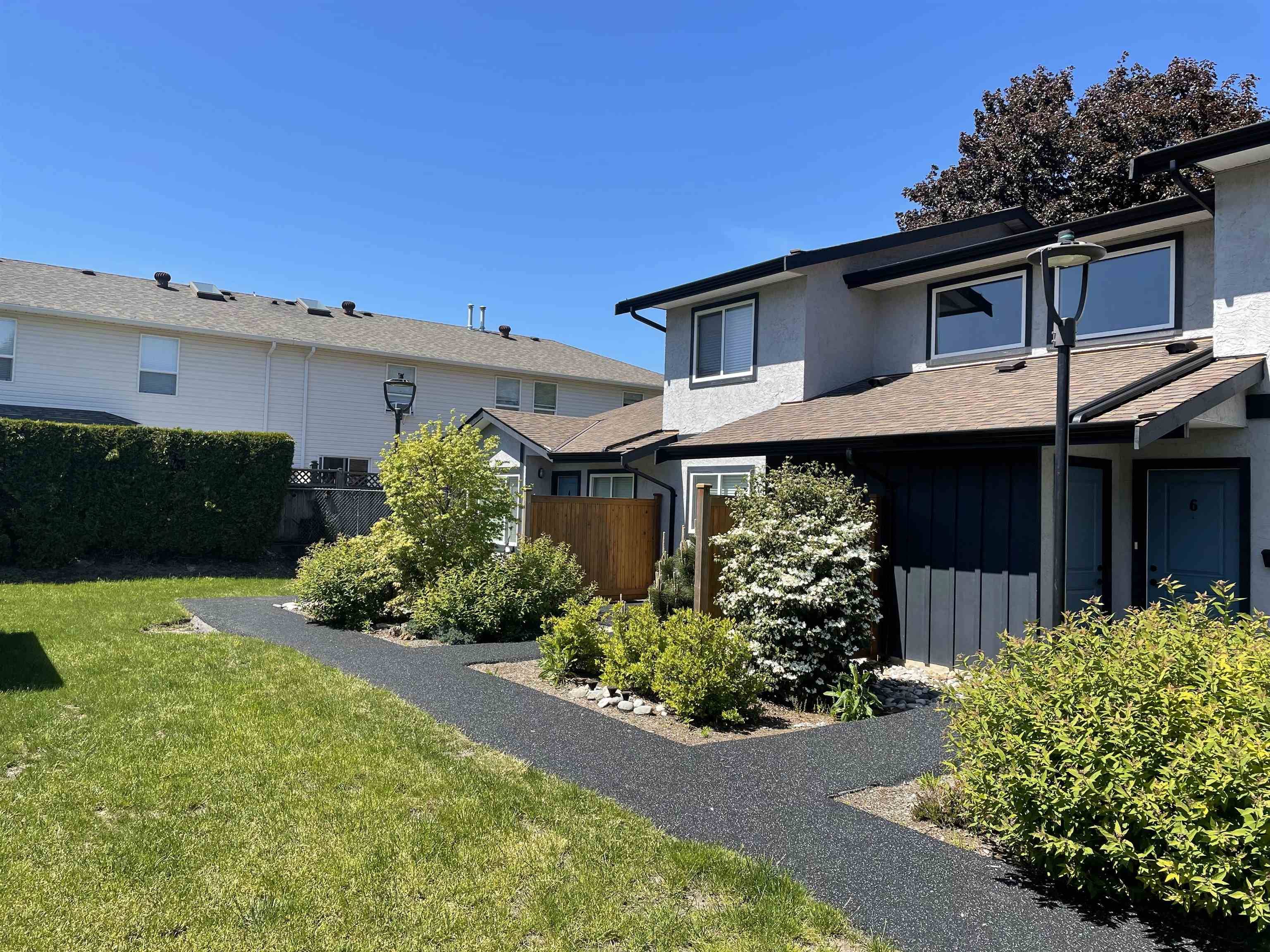 Chilliwack, BC V2P 3C3,45927 LEWIS AVE #4