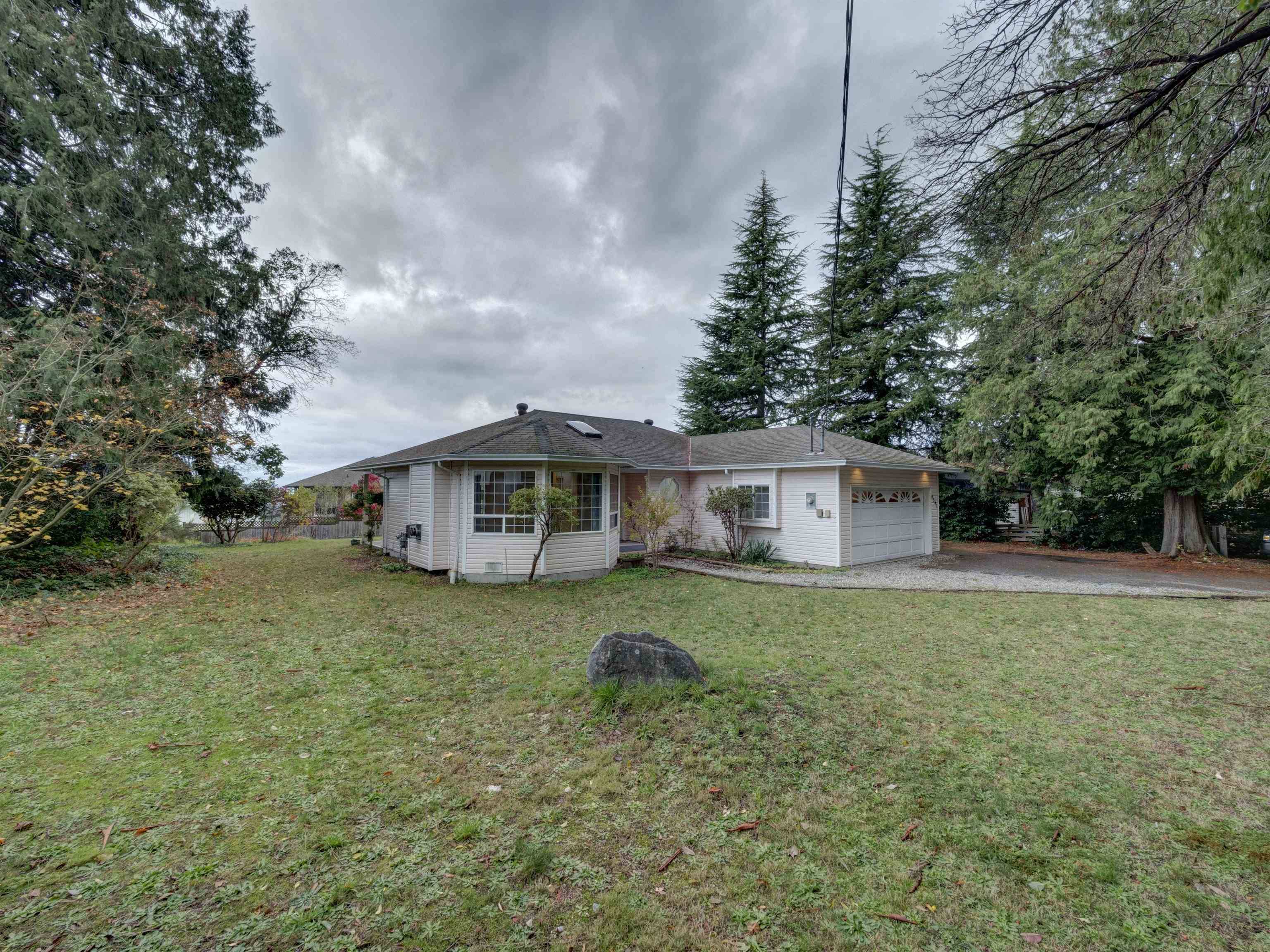 Sechelt, BC V7Z 0M5,6361 NORWEST BAY RD