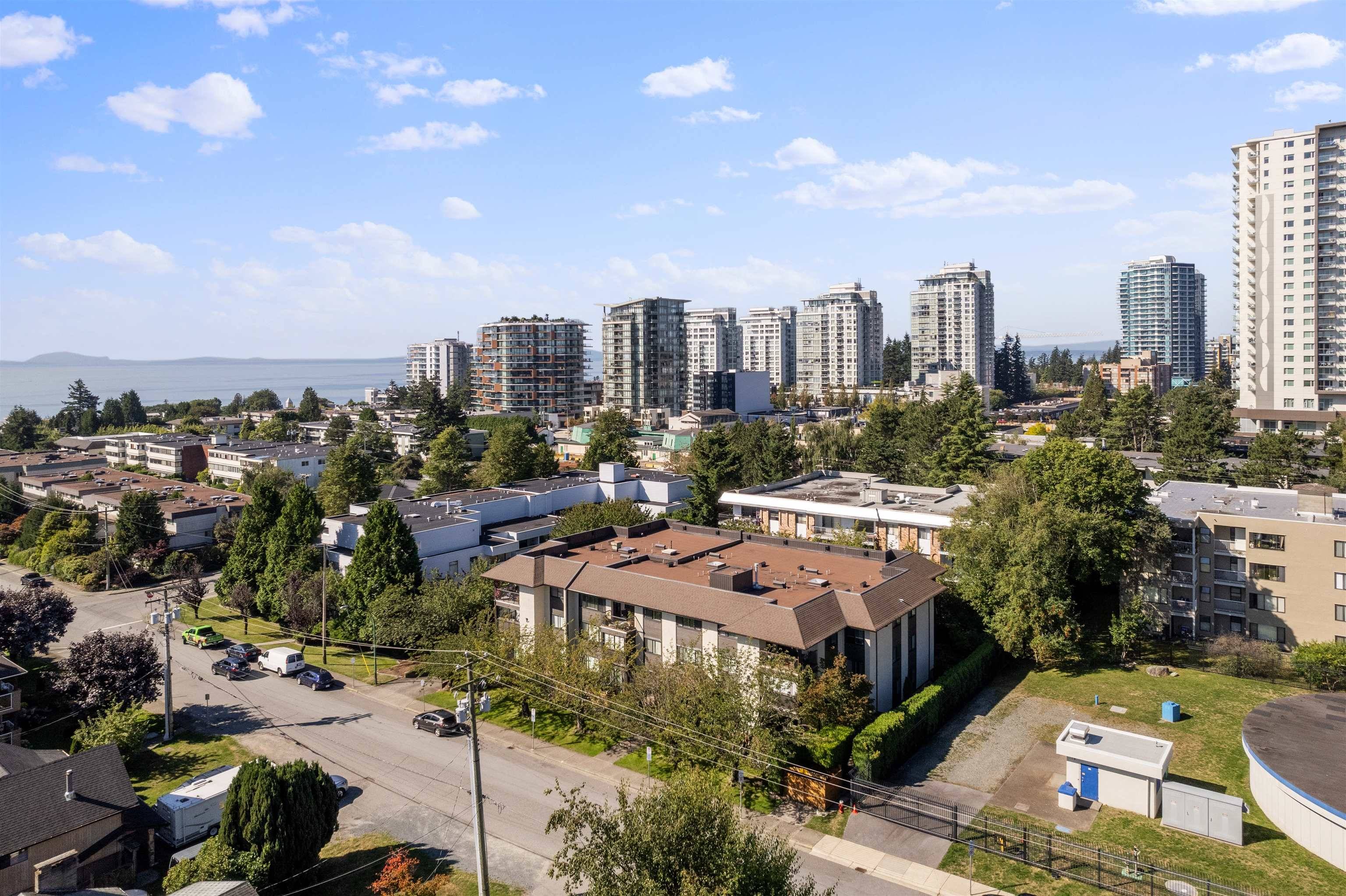 White Rock, BC V4B 4C6,1531 MERKLIN ST #304